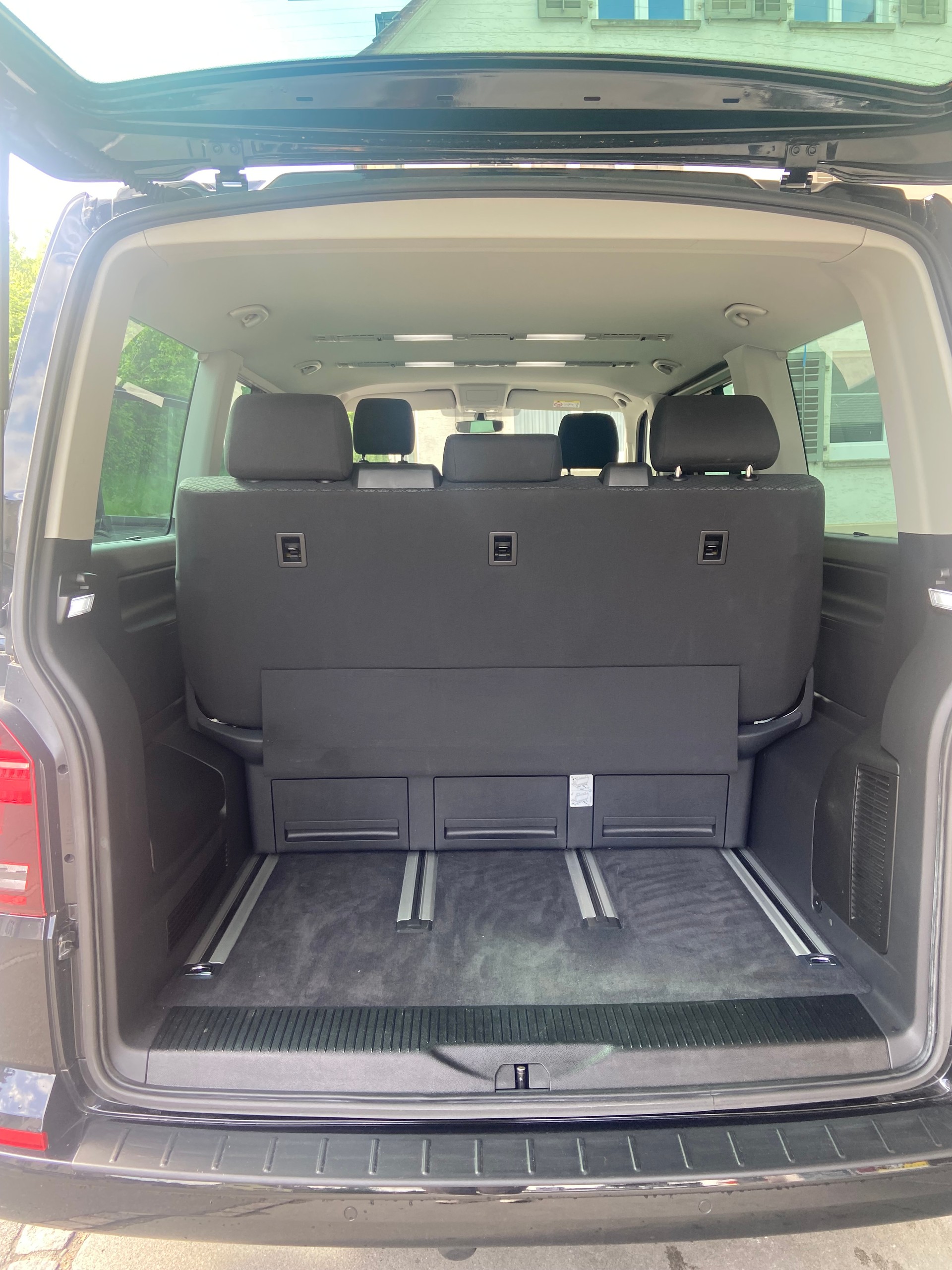 VW T6.1 Multivan 2.0 TDI Trendline Liberty DSG-image-4