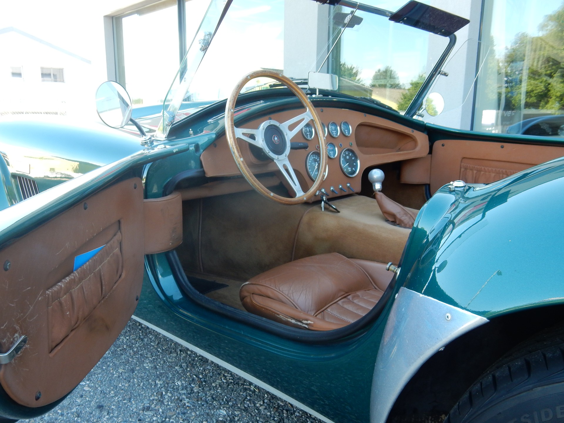 HS COBRA Réplica V8 427-image-6