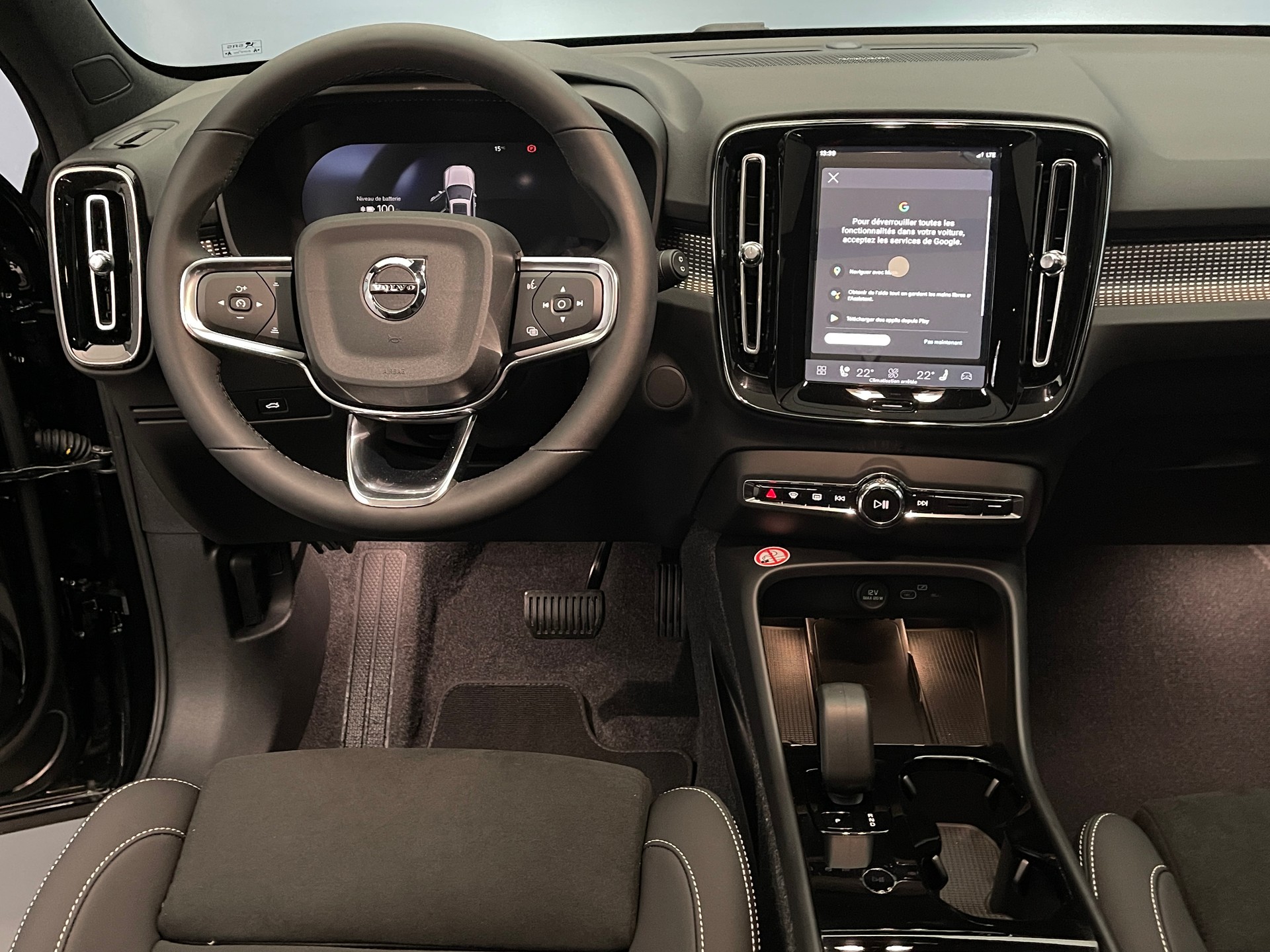 VOLVO EX40 Twin Black Edition AWD-image-7