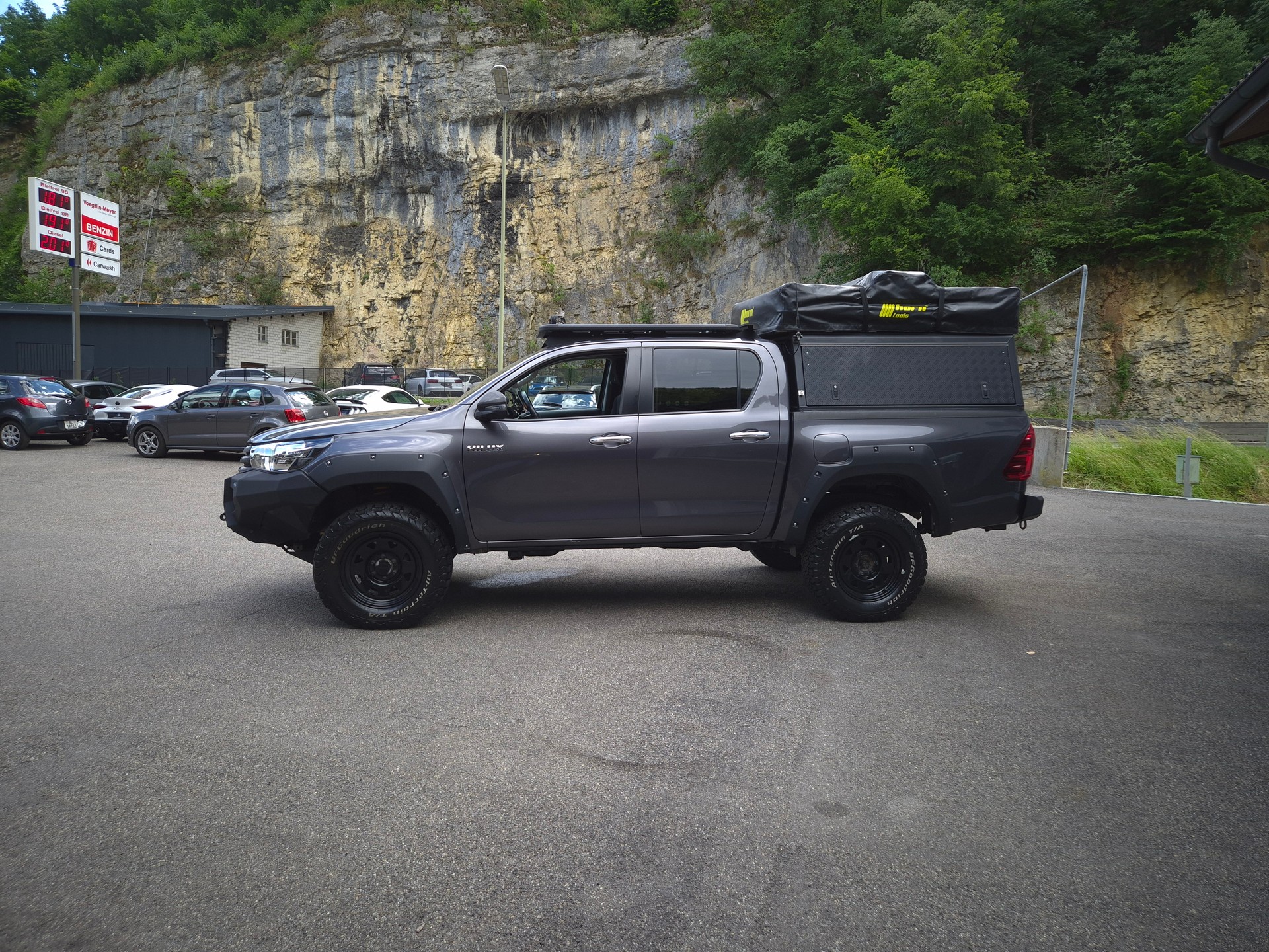 TOYOTA Hilux 2.4D-4D Style DoubleCab 4x4 A-image-8