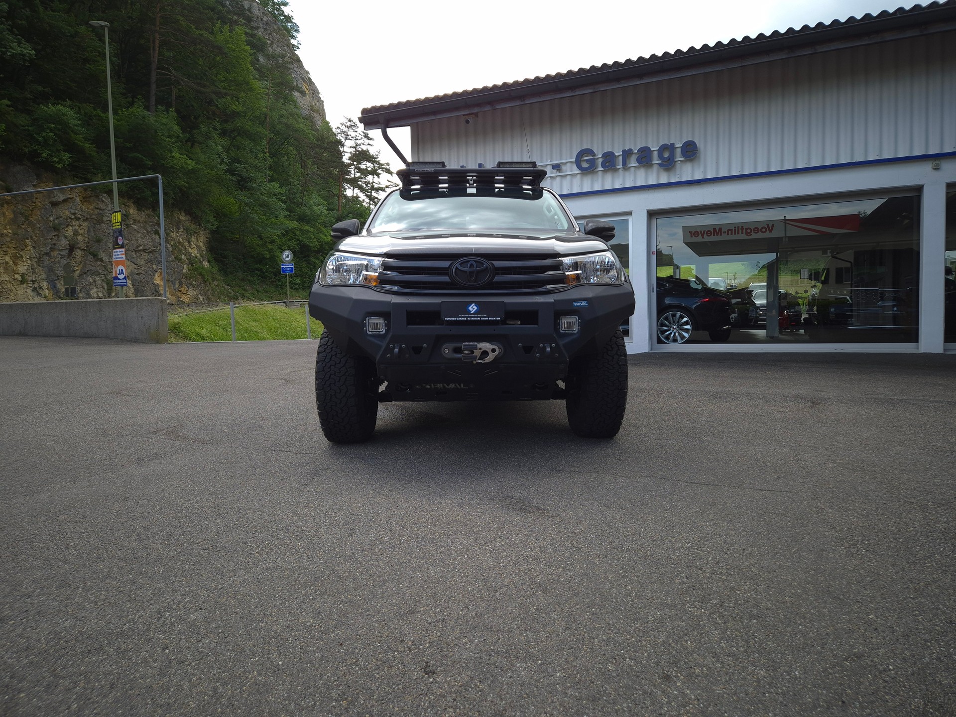 TOYOTA Hilux 2.4D-4D Style DoubleCab 4x4 A-image-5