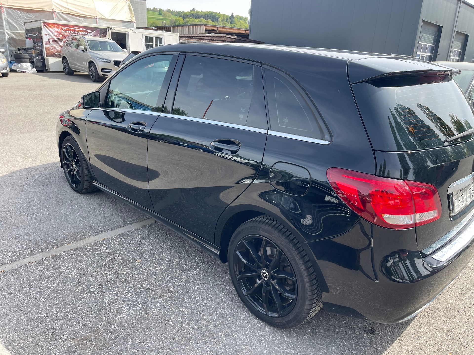 MERCEDES-BENZ B 180 Style 7G-DCT-image-4
