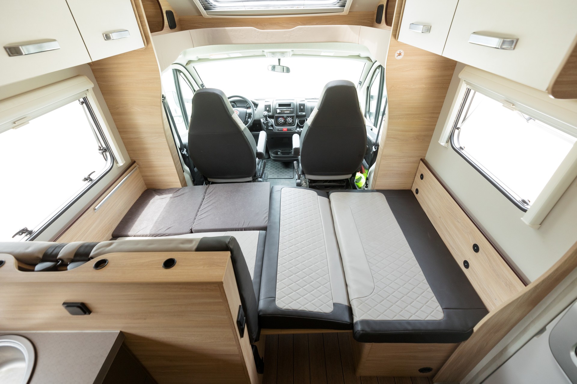 FIAT 2020 Fiat Ducato Weinsberg Carasuite | Voll ausgestattet | 5 Schlafplätze-image-10