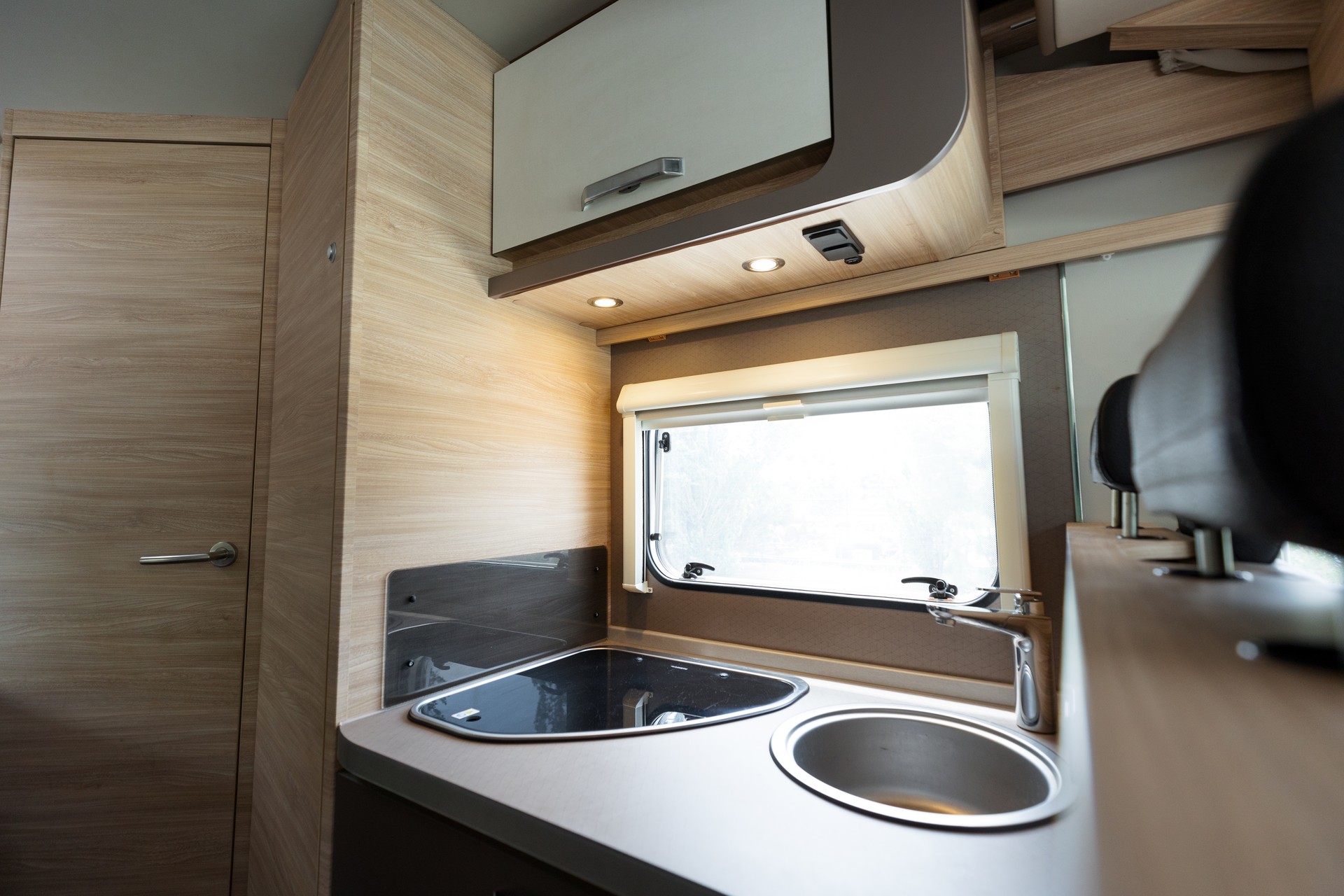 FIAT 2020 Fiat Ducato Weinsberg Carasuite | Voll ausgestattet | 5 Schlafplätze-image-2