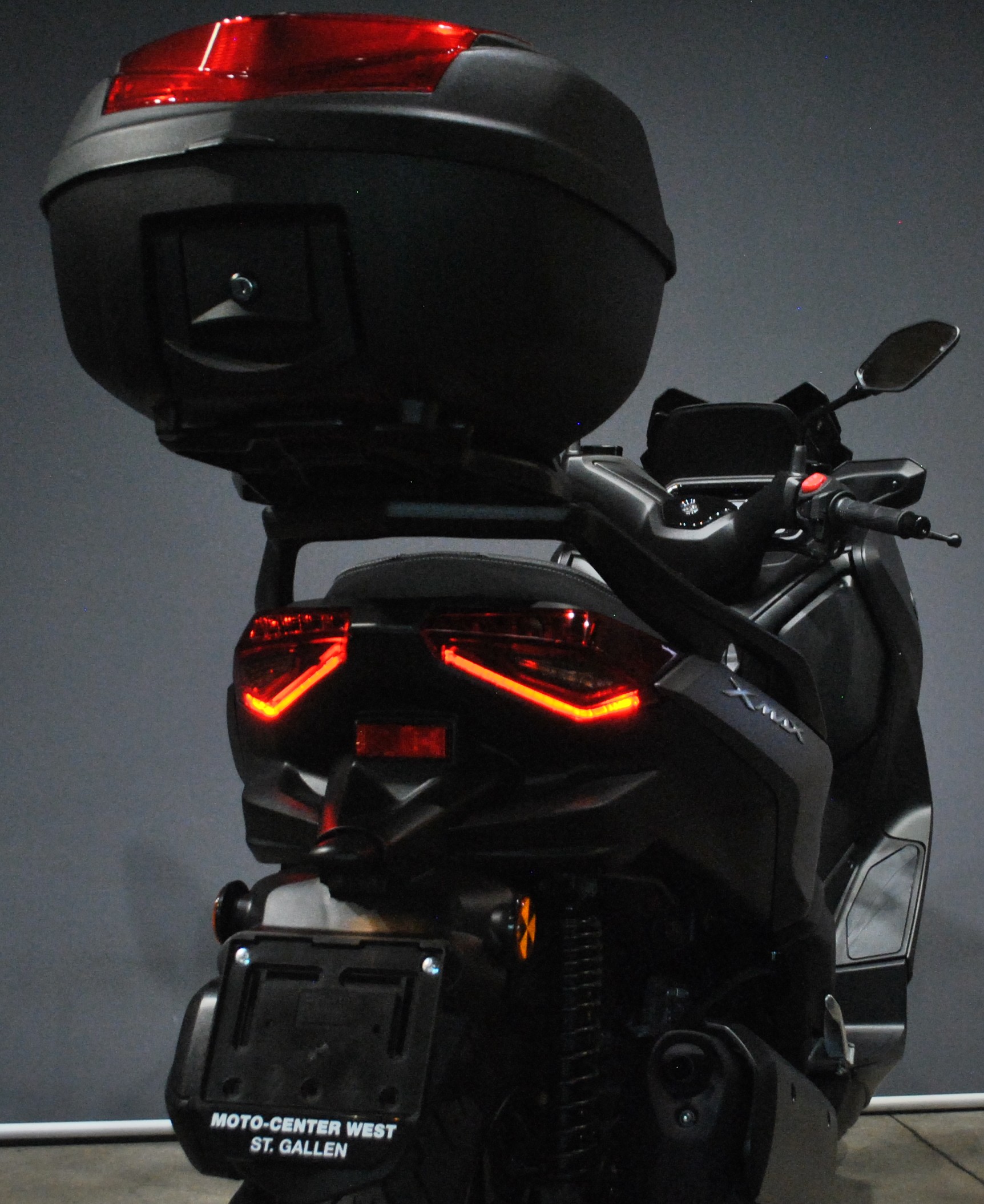 YAMAHA X-Max 300-image-8