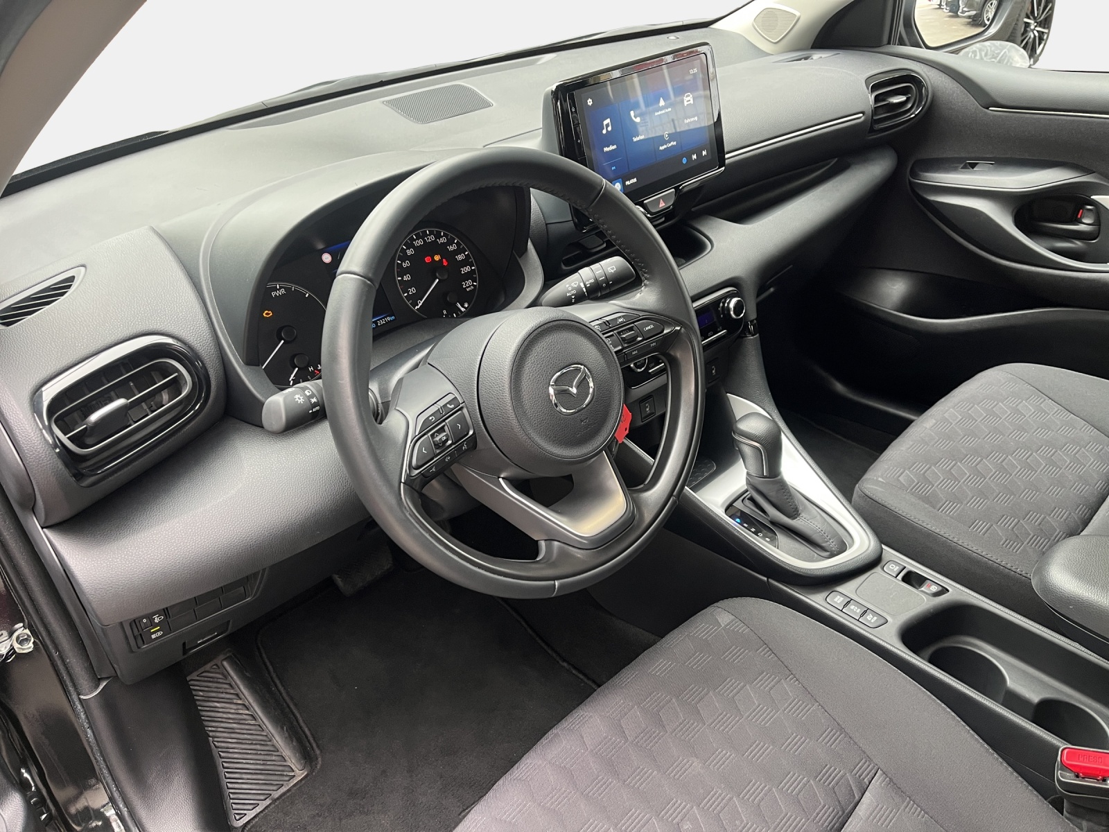 MAZDA 2 1.5 /92 Hybrid Centre-Line-image-9