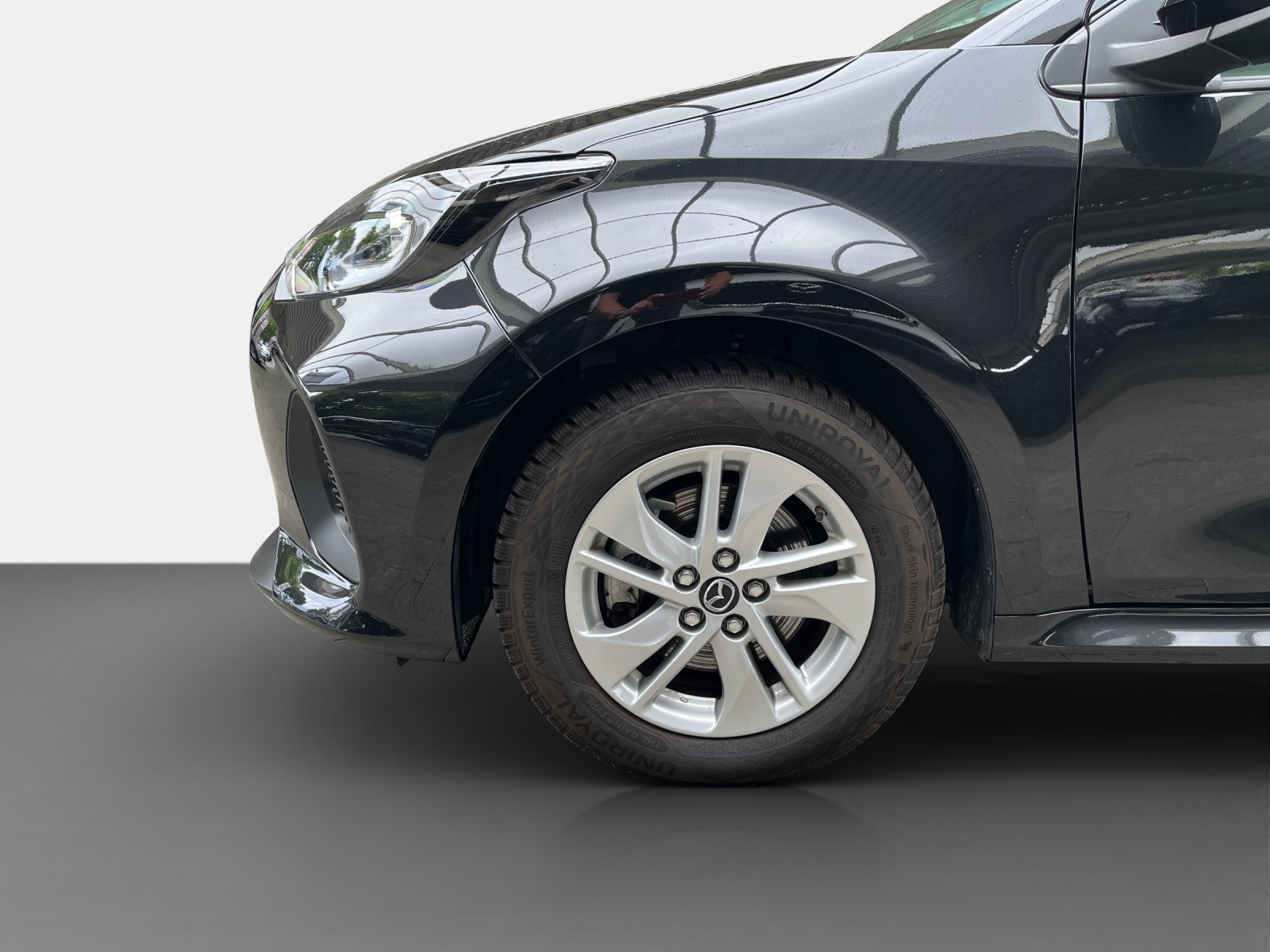 MAZDA 2 1.5 /92 Hybrid Centre-Line-image-8