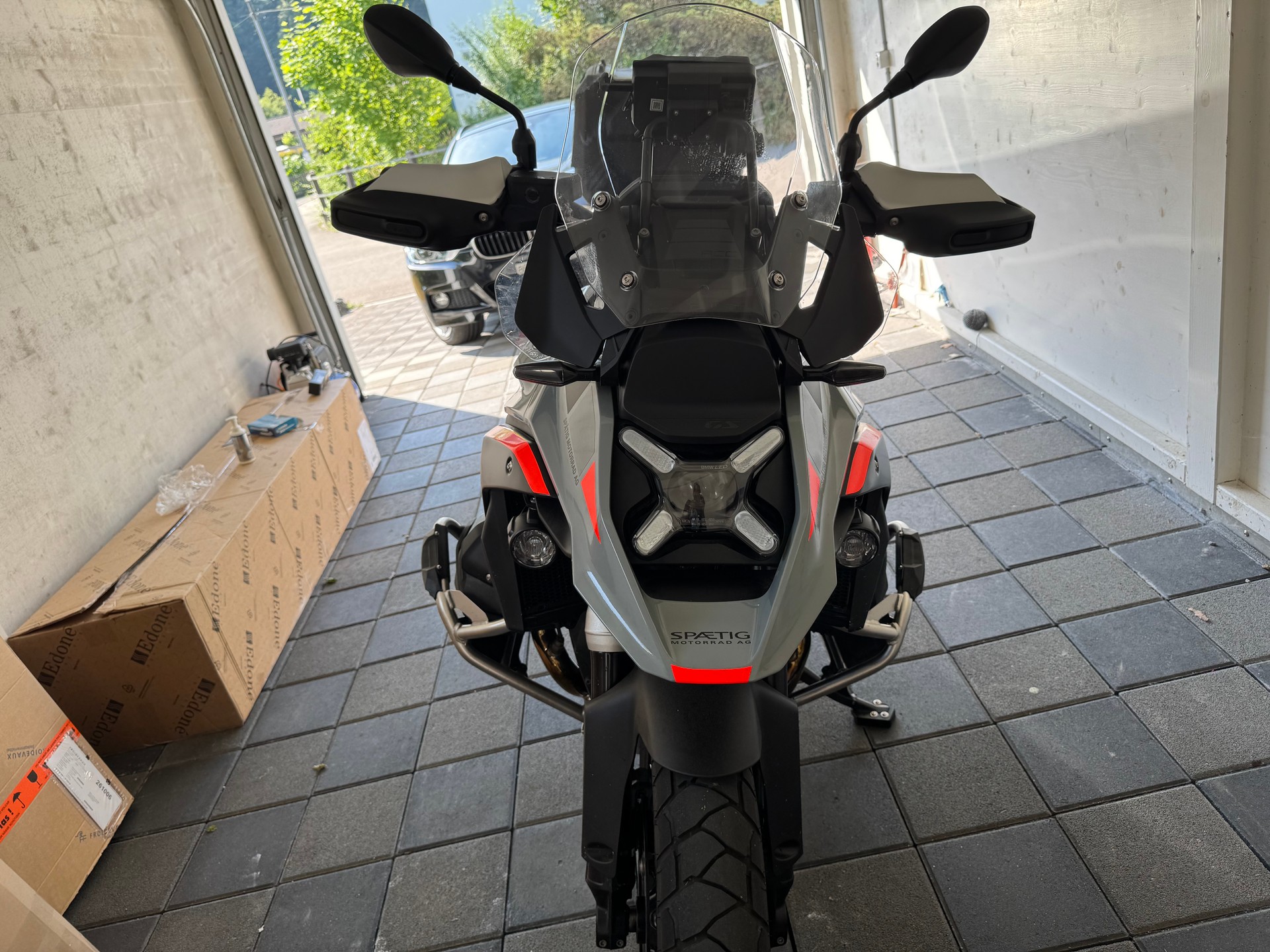BMW R 1300 GS-image-4