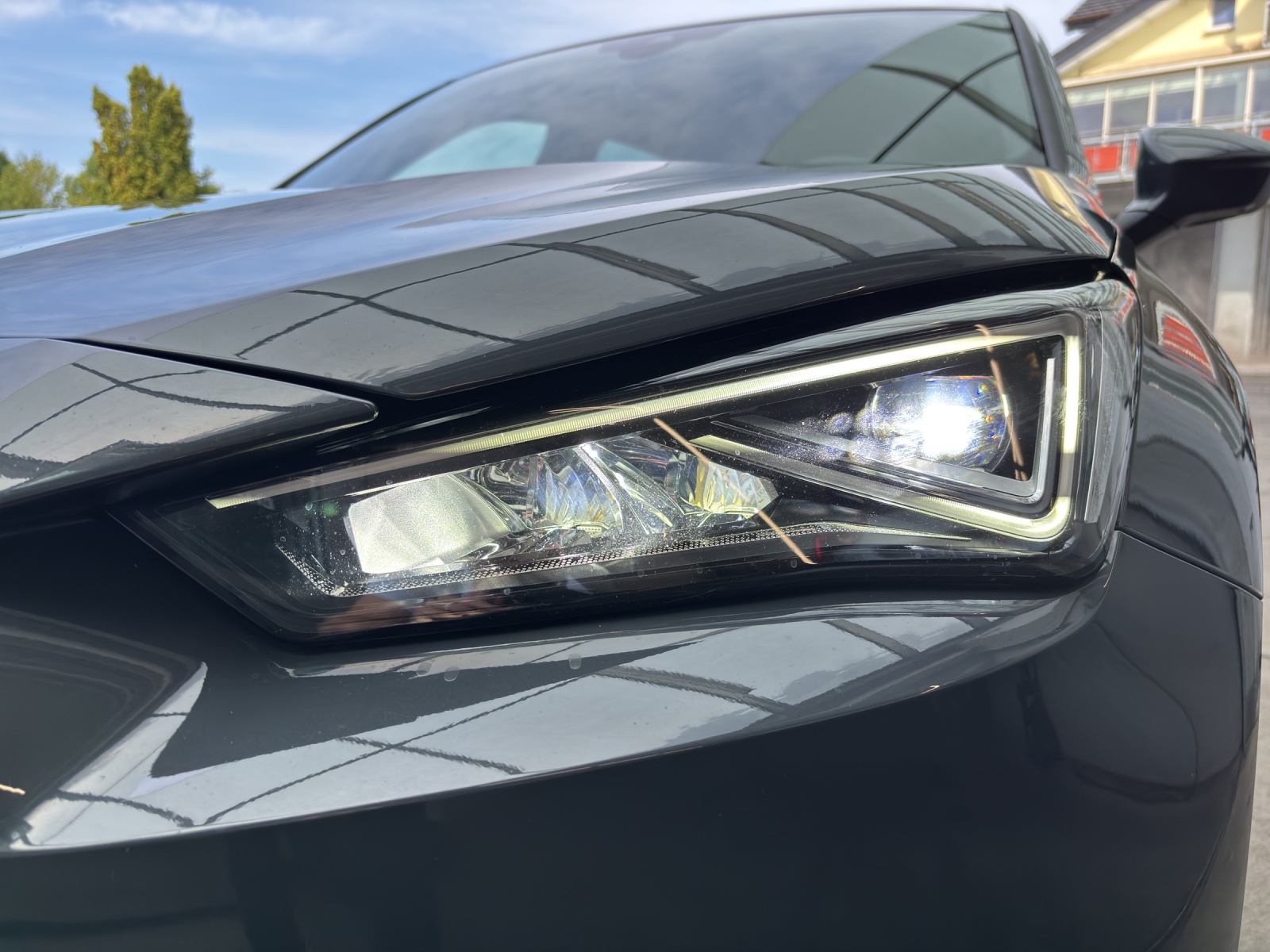 SEAT Tarraco 2.0TSI Xperience 4Drive DSG & 7-Sitzer mit AHK, Standheizung & Leder-image-10