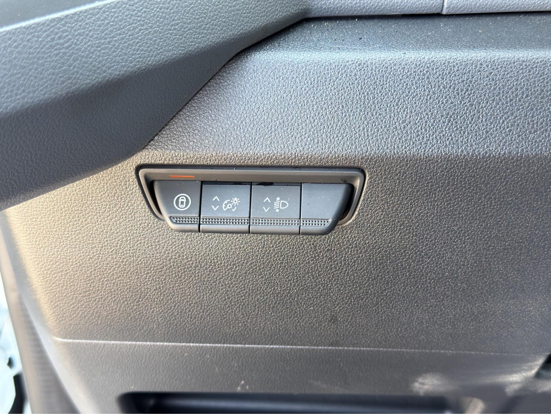 RENAULT Master T35 2.3 Blue dCi 135 L3H2-image-24