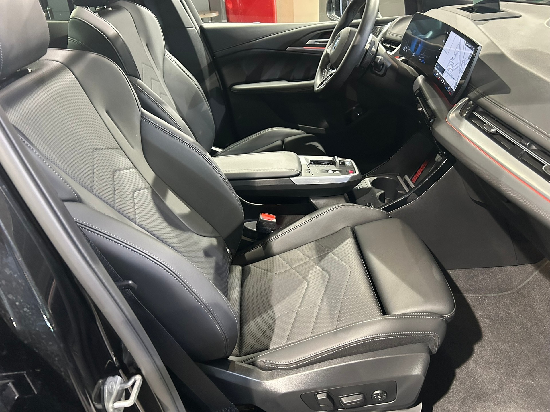 BMW 225e xDrive Active Tourer-image-21