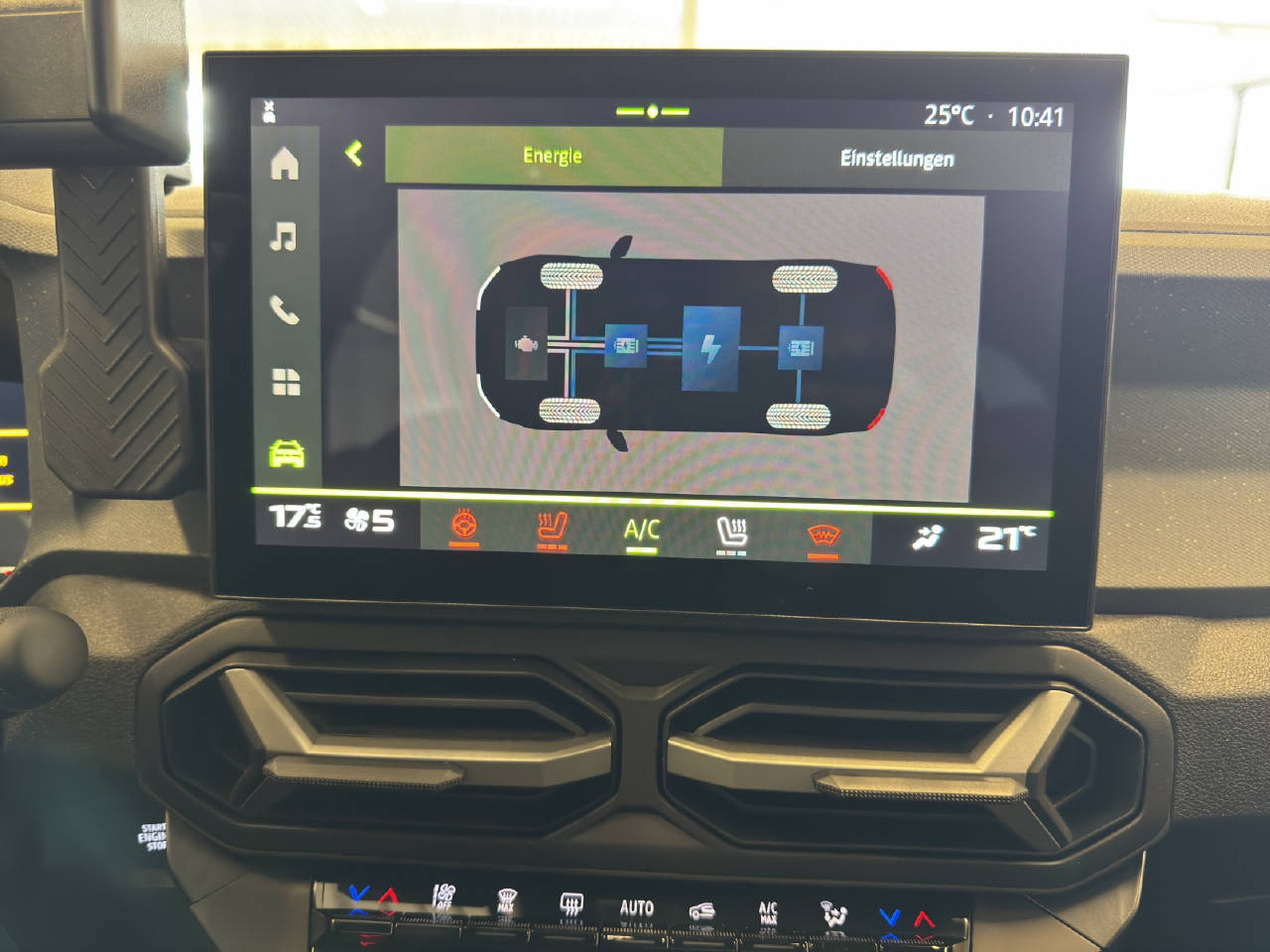 DACIA Bigster 1.2 Hybrid Journey 4WD Demo-image-17