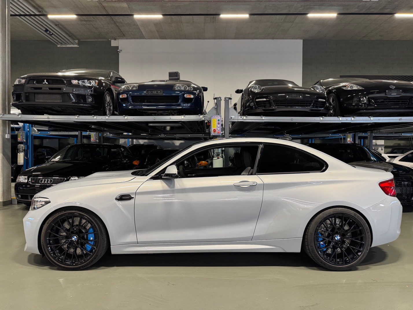 BMW M2 Competition Drivelogic