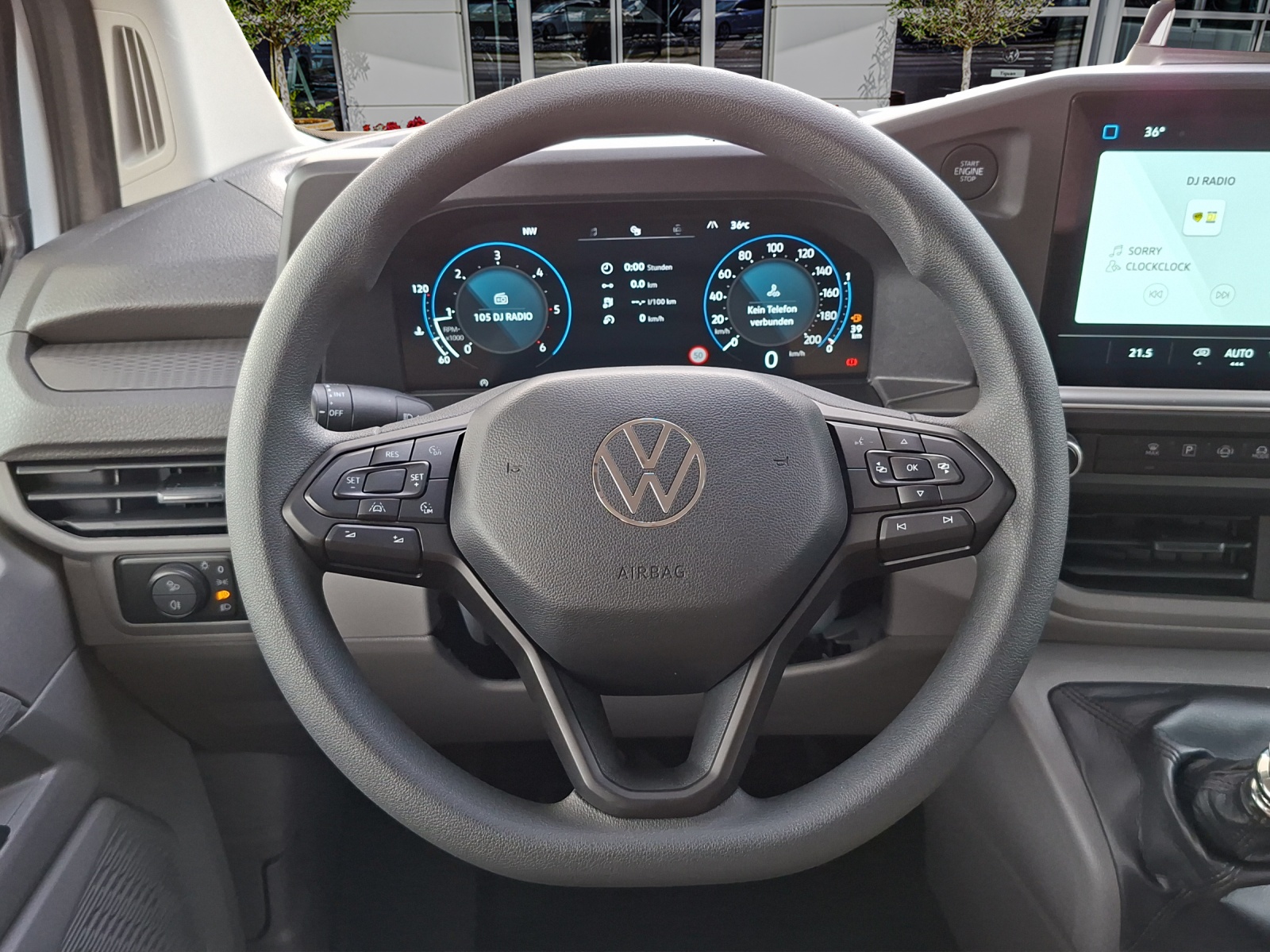 VW Transporter 2.0 TDI-image-12