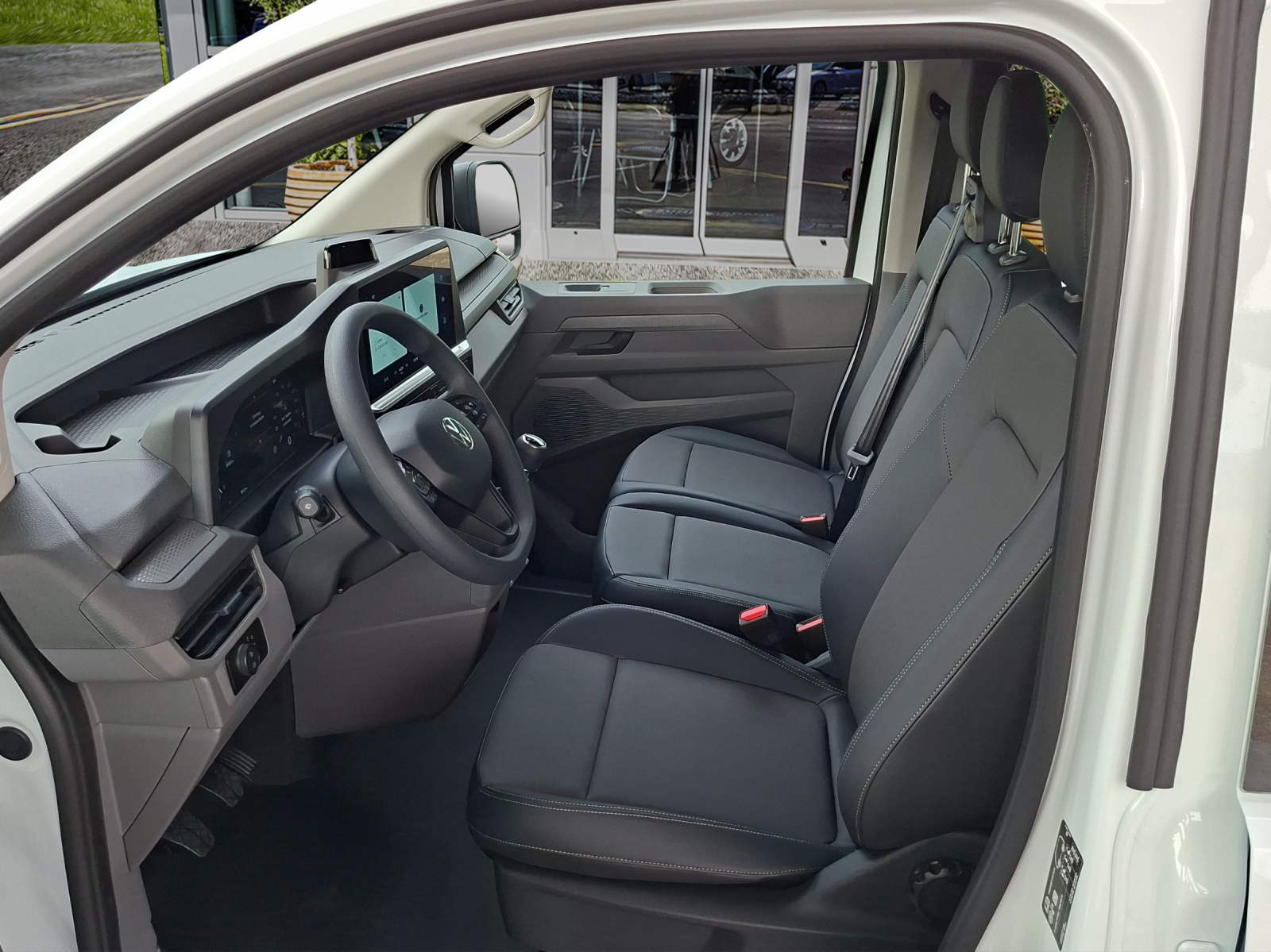 VW Transporter 2.0 TDI-image-10