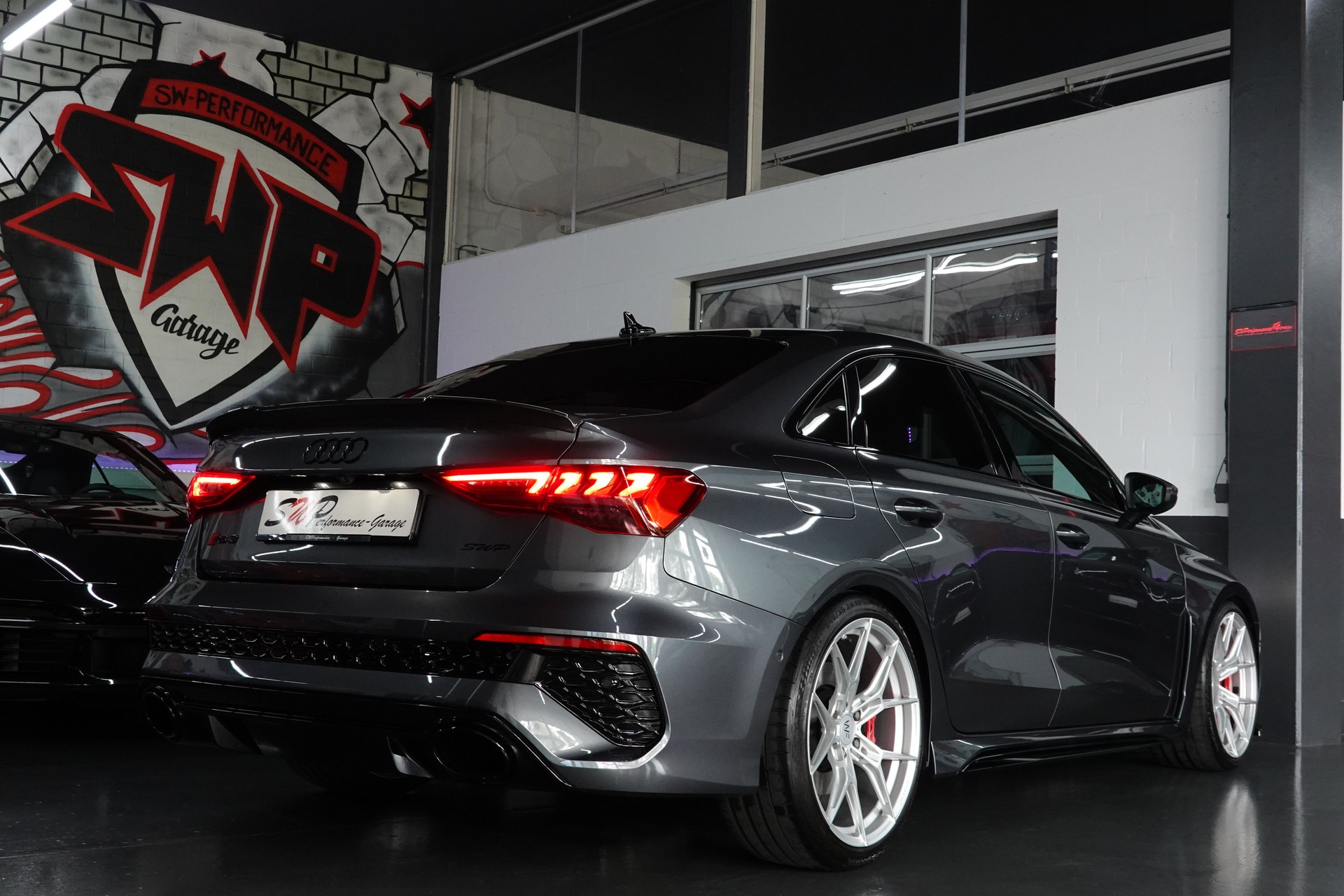 AUDI RS3 LIMOUSINE 2.5 TSI QUATTRO S-TRONIC CH-FZ SEDAN GRAIL ON TOP-image-21