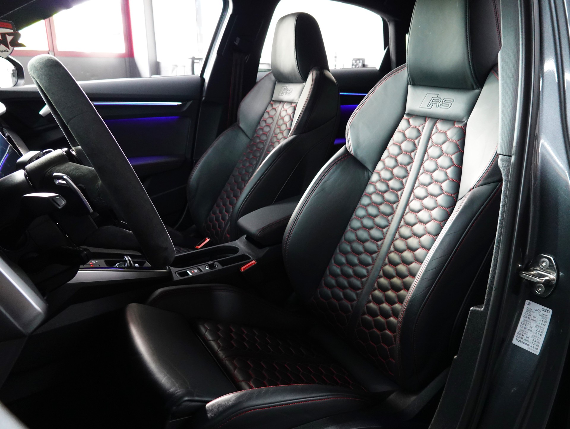 AUDI RS3 LIMOUSINE 2.5 TSI QUATTRO S-TRONIC CH-FZ SEDAN GRAIL ON TOP-image-32