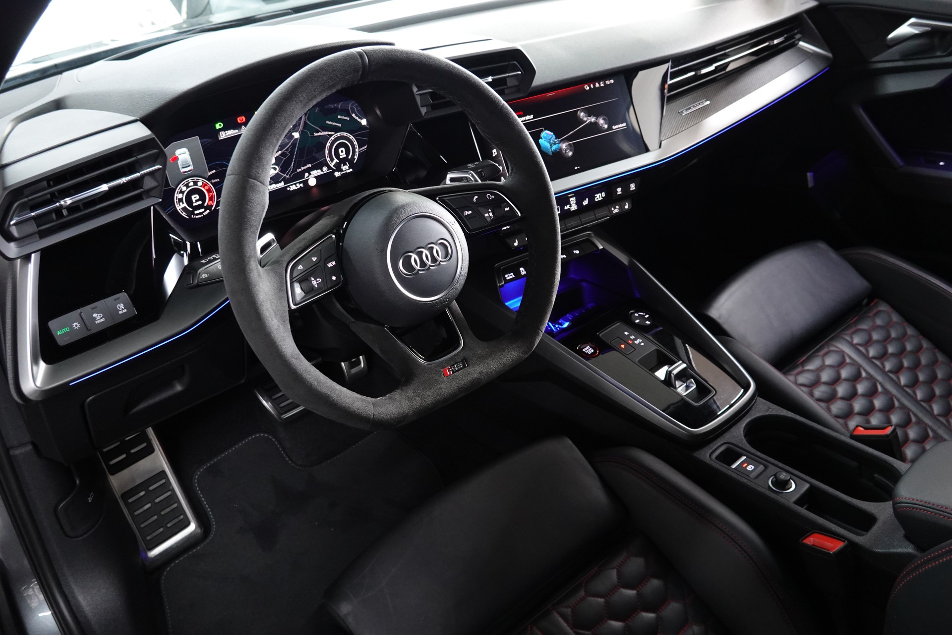 AUDI RS3 LIMOUSINE 2.5 TSI QUATTRO S-TRONIC CH-FZ SEDAN GRAIL ON TOP-image-26
