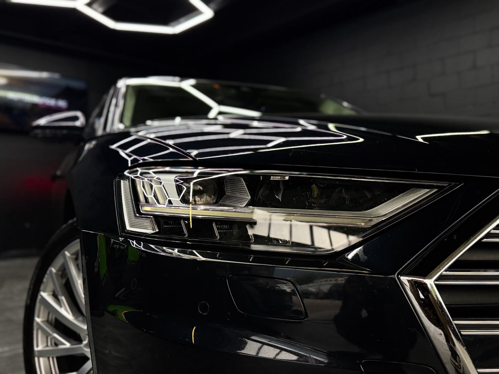AUDI A8 50 TDI quattro tiptronic-image-7