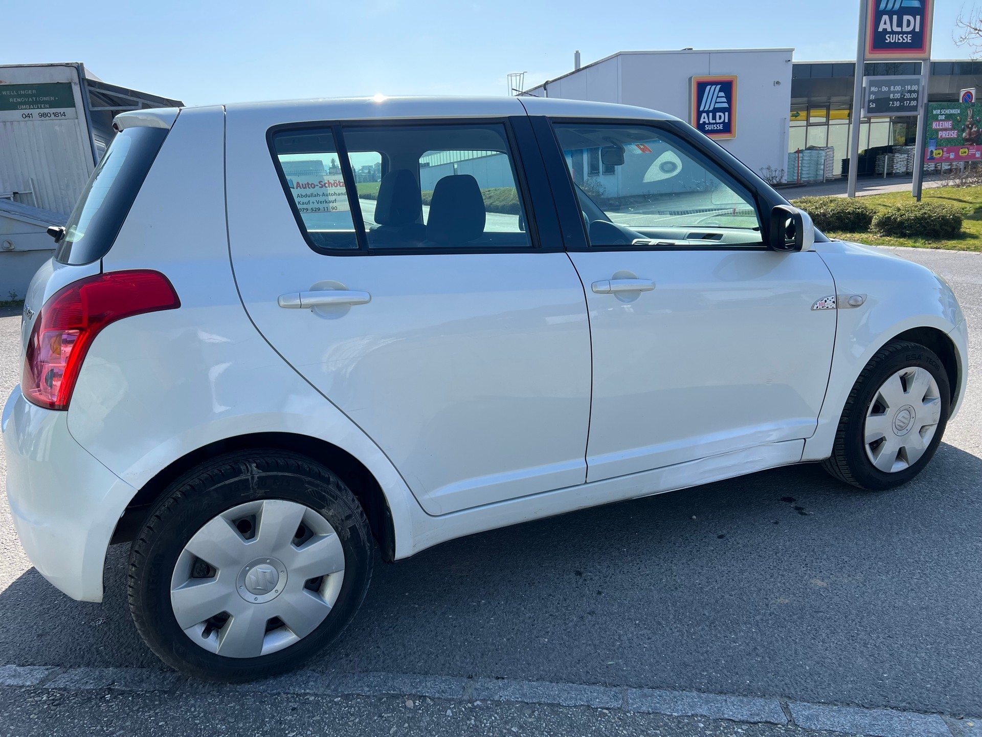 SUZUKI Swift 1.3i 16V GL Top-image-4