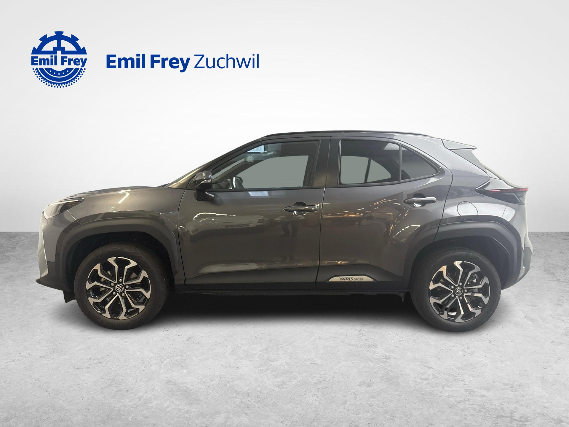 TOYOTA Yaris Cross 1.5 VVT-i HSD Trend AWD-i-showroom-element-1