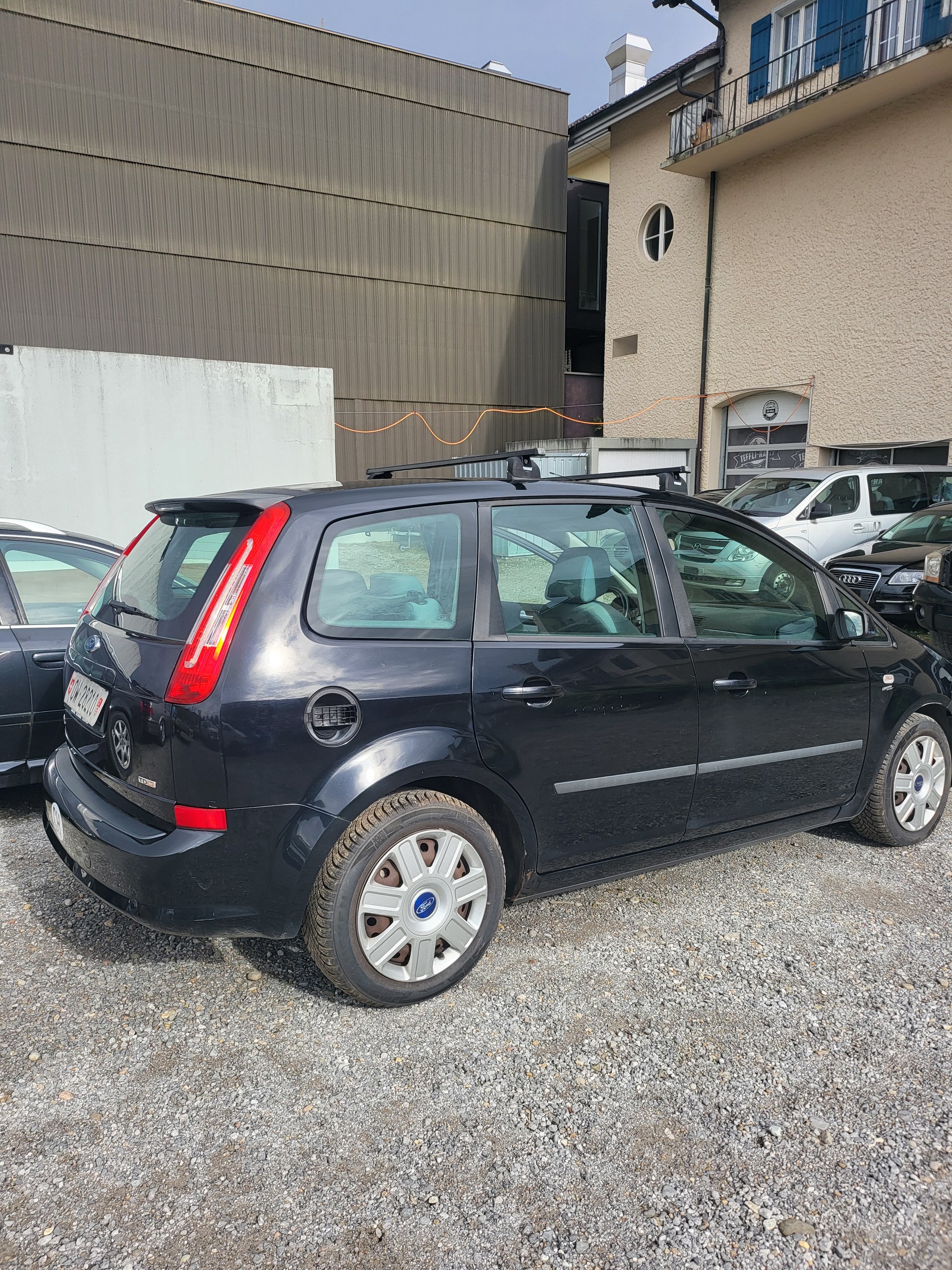 FORD C-Max 2.0 TDCi Titanium-image-1