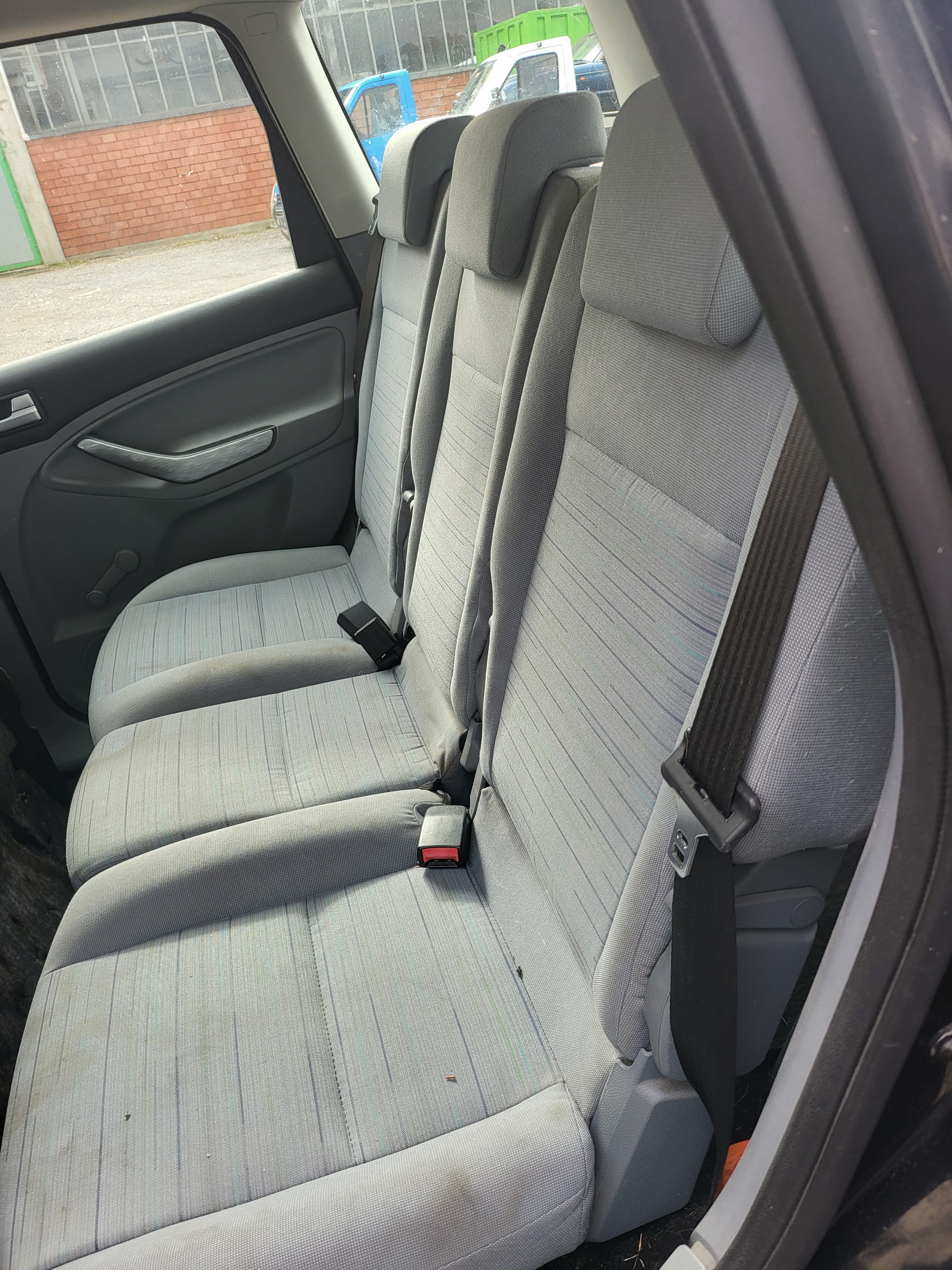 FORD C-Max 2.0 TDCi Titanium-image-5