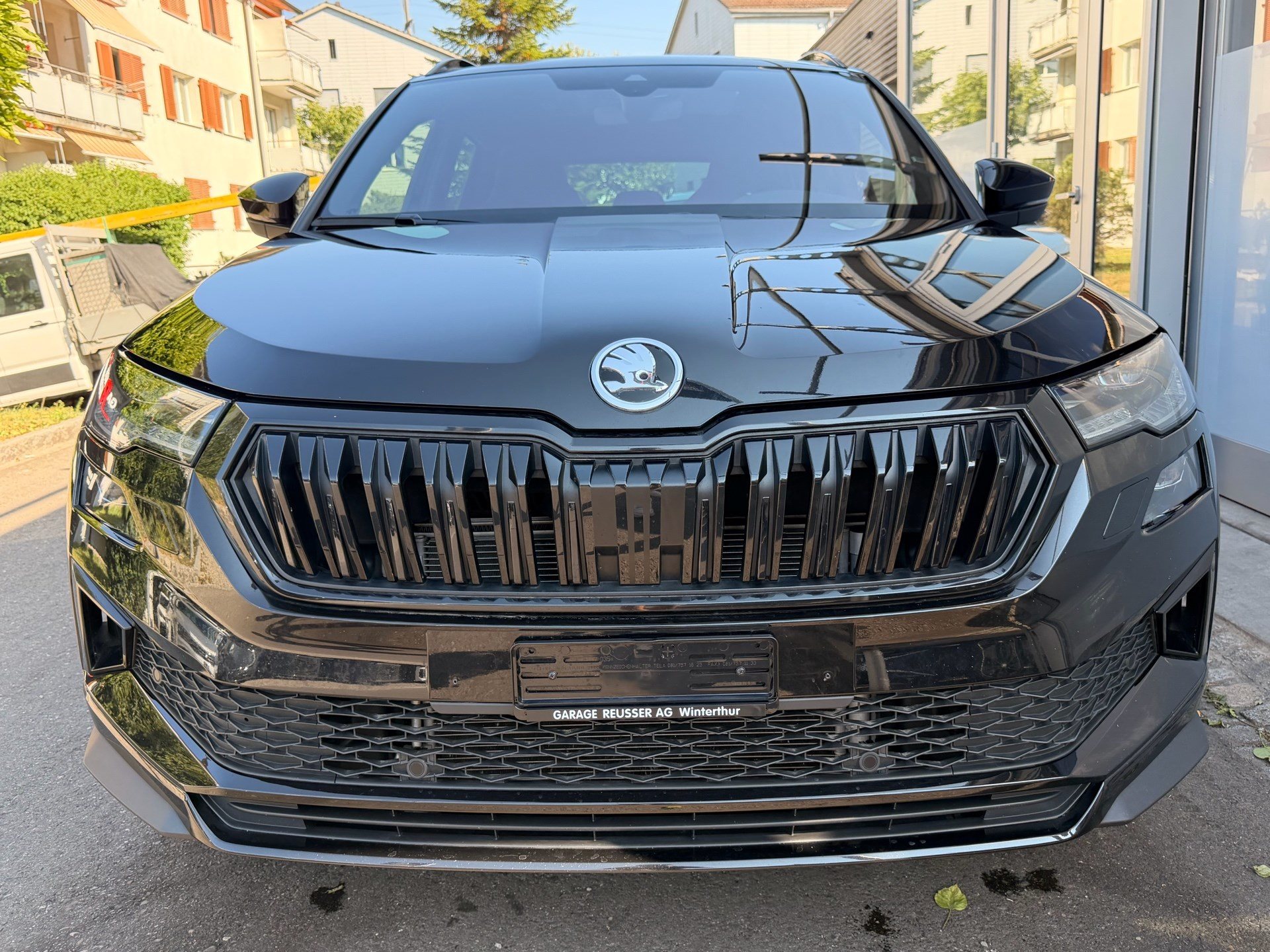SKODA Karoq Sportline 4x4 *** PANORAMADACH ***-showroom-element-1