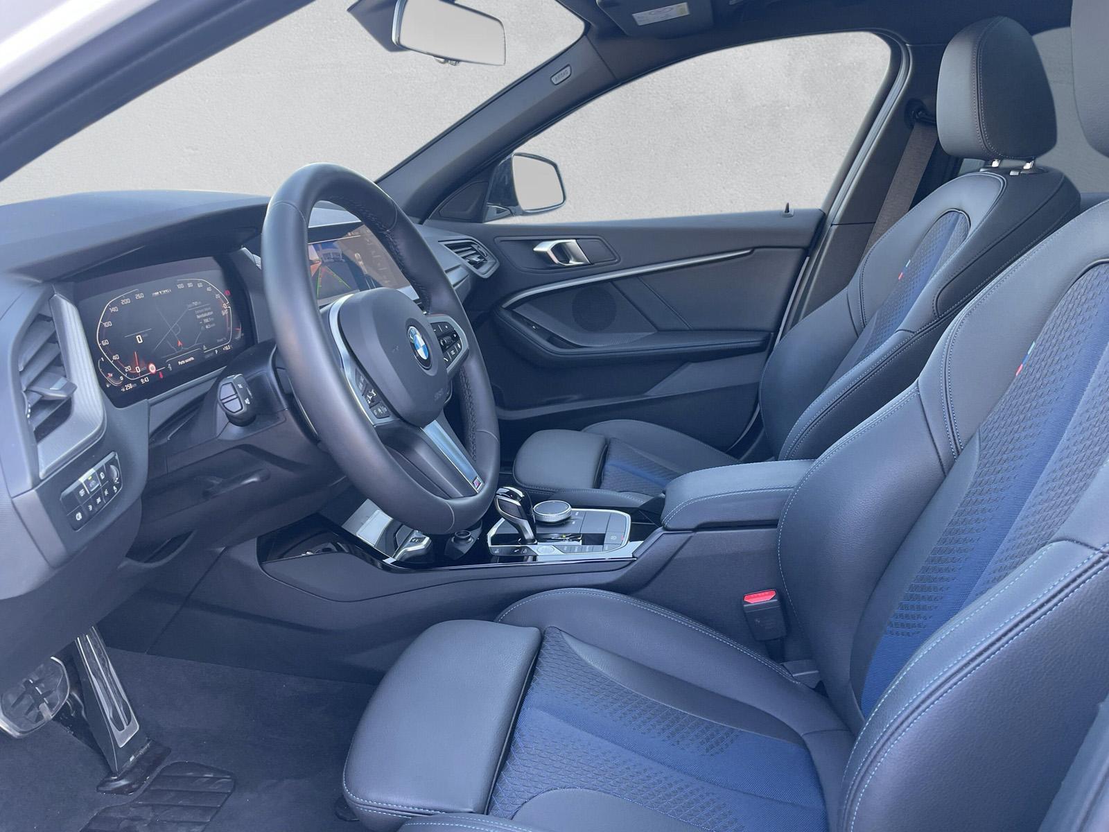 BMW M135i xDrive-image-5