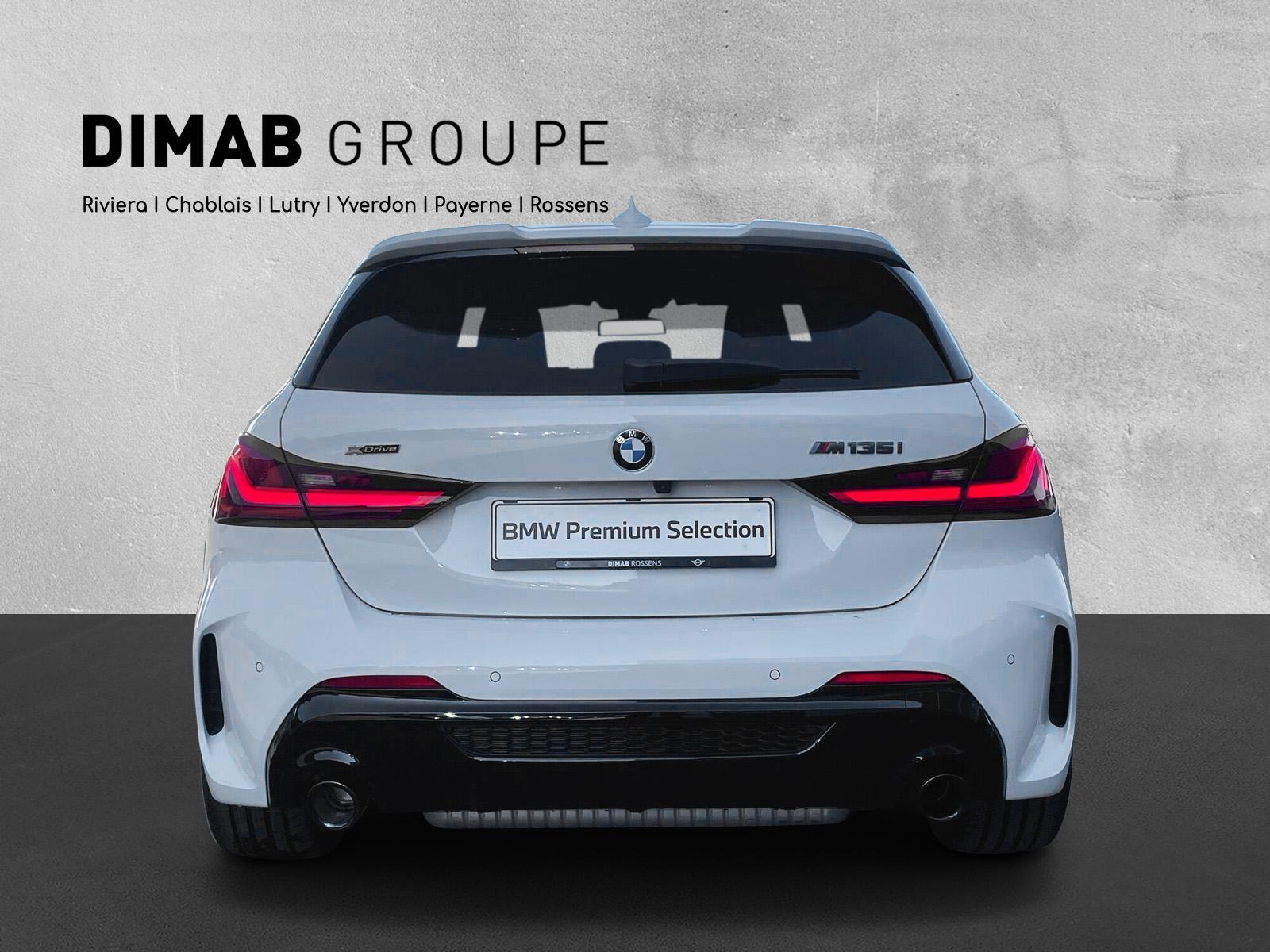 BMW M135i xDrive-showroom-element-3