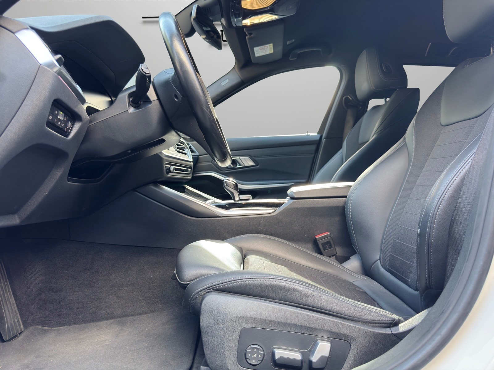 BMW 320d xDrive 48V Touring Sport Line Steptronic-image-7