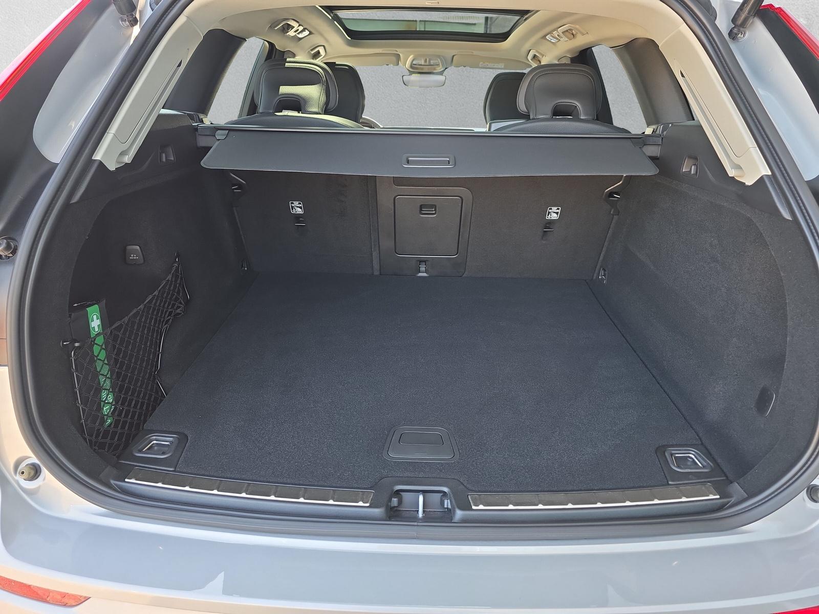 VOLVO XC60 2.0 B5 MH Ultimate Bright AWD (CH)-image-10