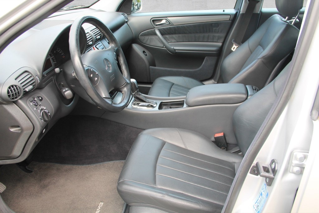 MERCEDES-BENZ C 32 AMG Automatic-image-6
