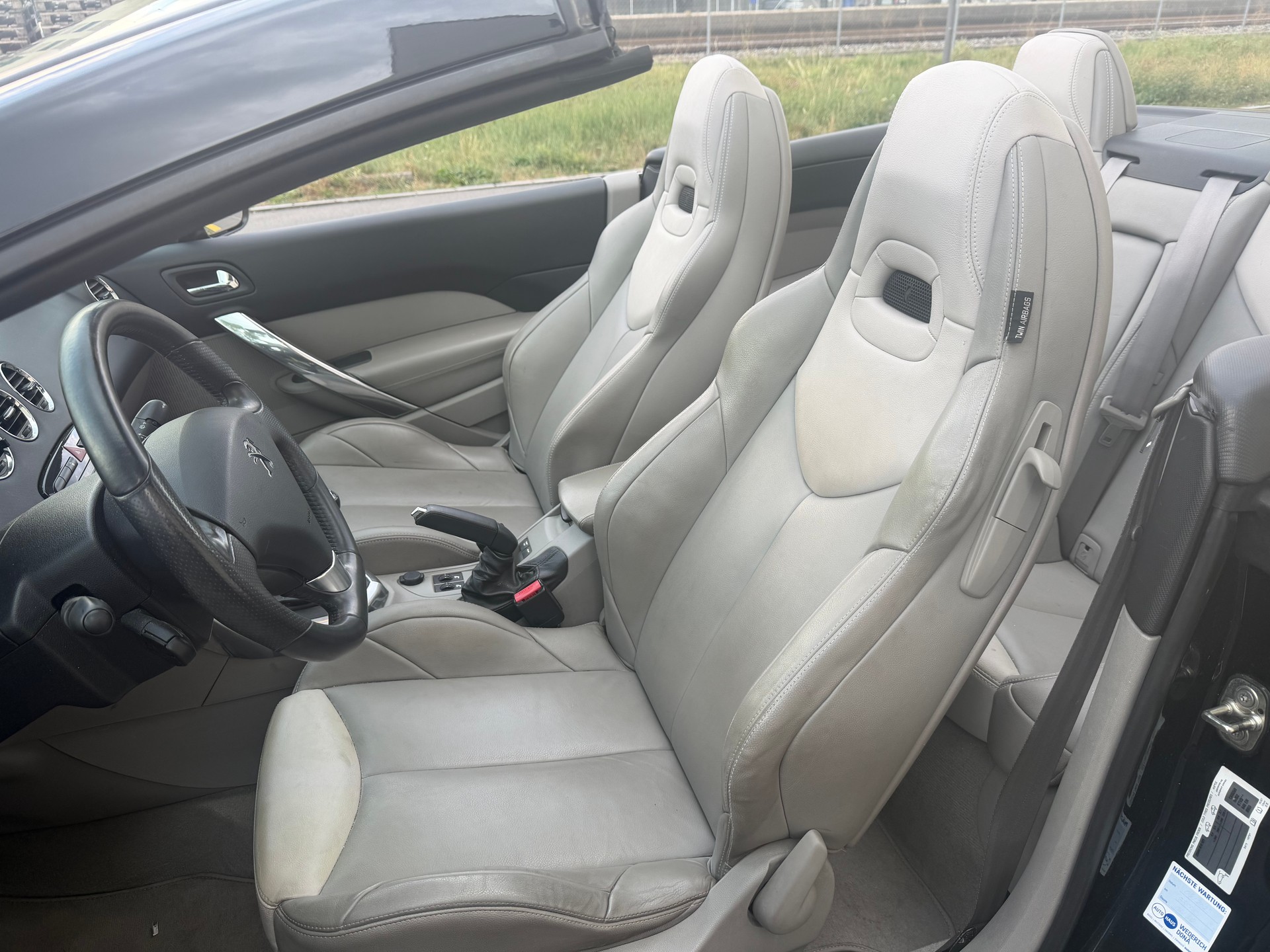 PEUGEOT 308 CC 1.6 16V Turbo Active-image-9