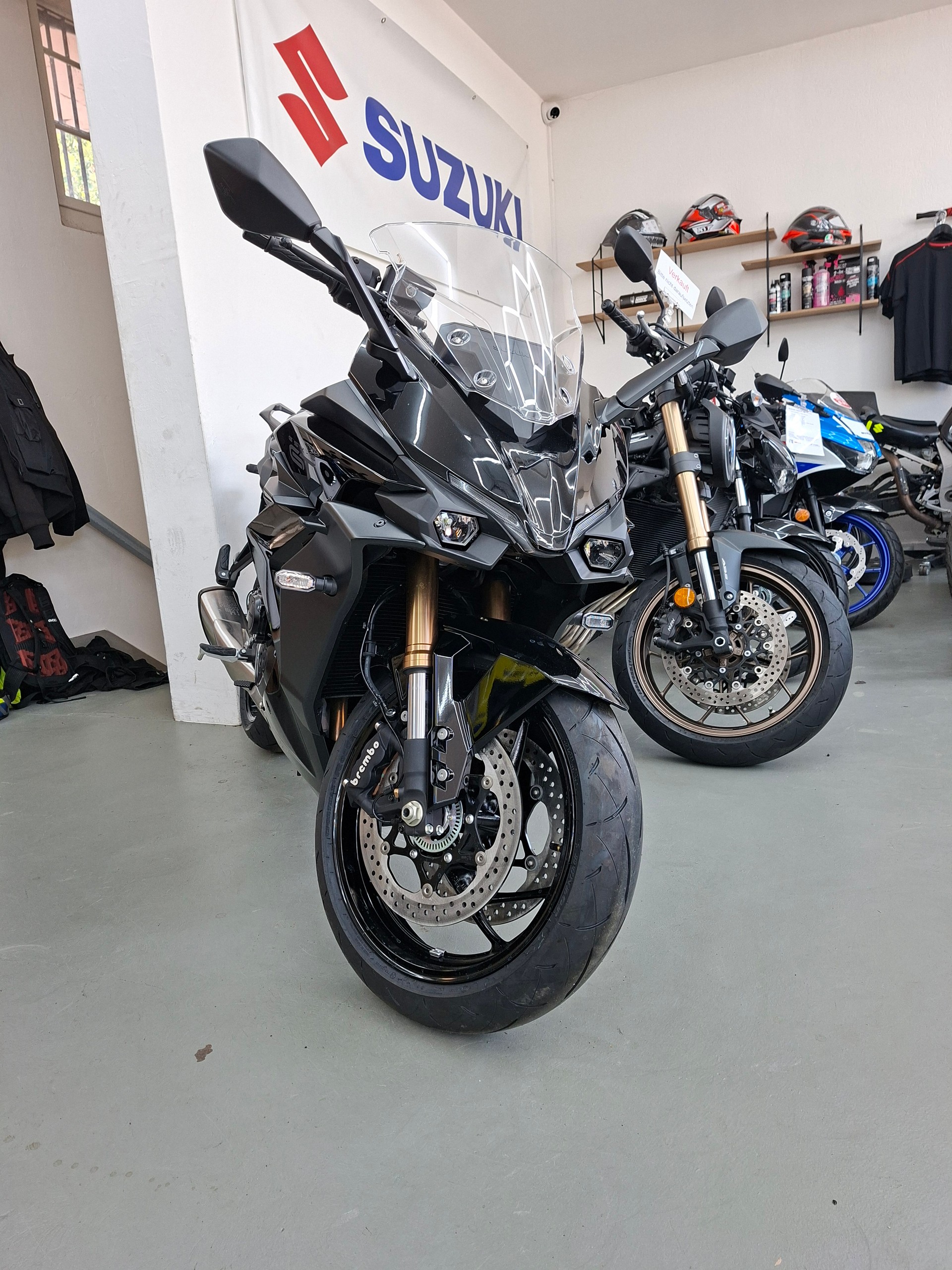 SUZUKI GSX-S 1000 GT Travel-image-1
