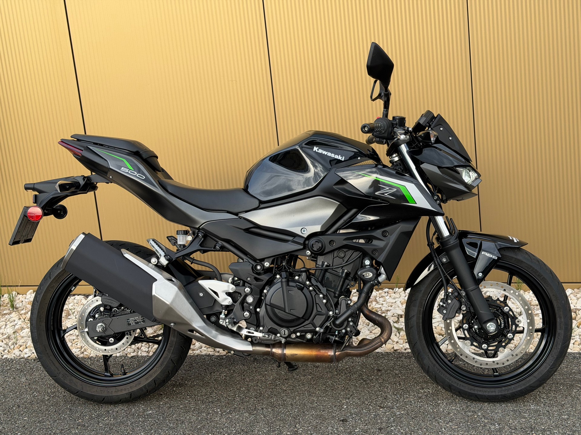 KAWASAKI Z 500-showroom-element-3