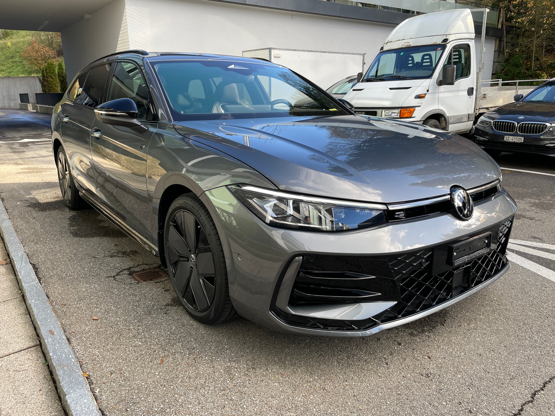VW Passat Variant 1.5e TSI R-Line DSG-showroom-element-2