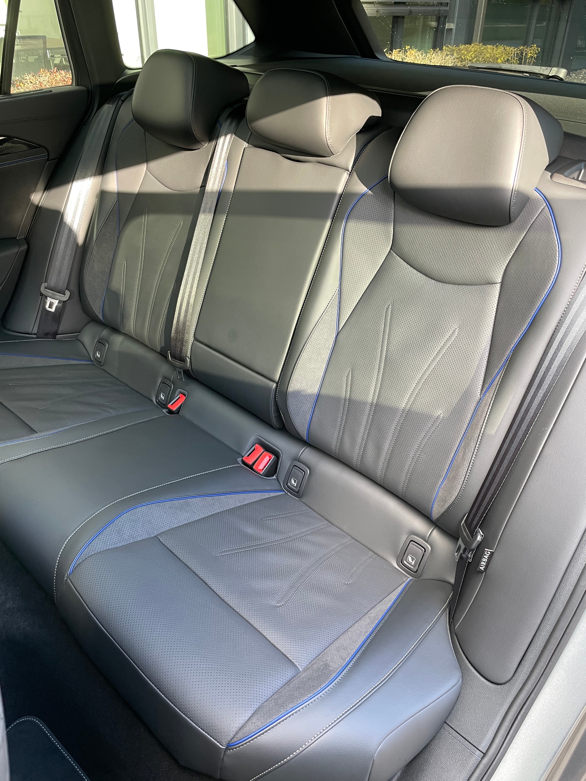 VW Passat Variant 1.5e TSI R-Line DSG-image-12