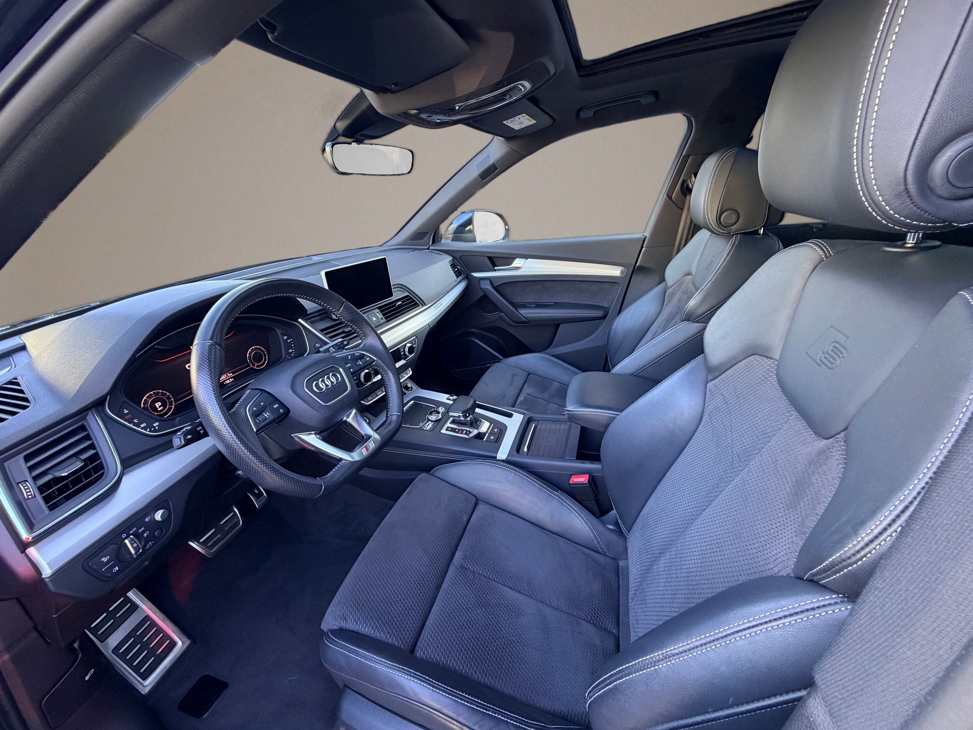 AUDI Q5 45 TFSI sport quattro S-tronic-image-14