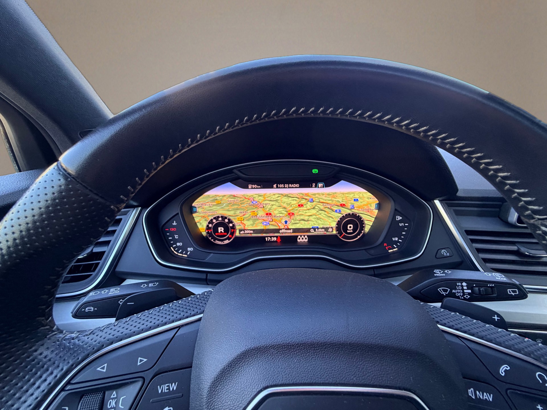 AUDI Q5 45 TFSI sport quattro S-tronic-image-16