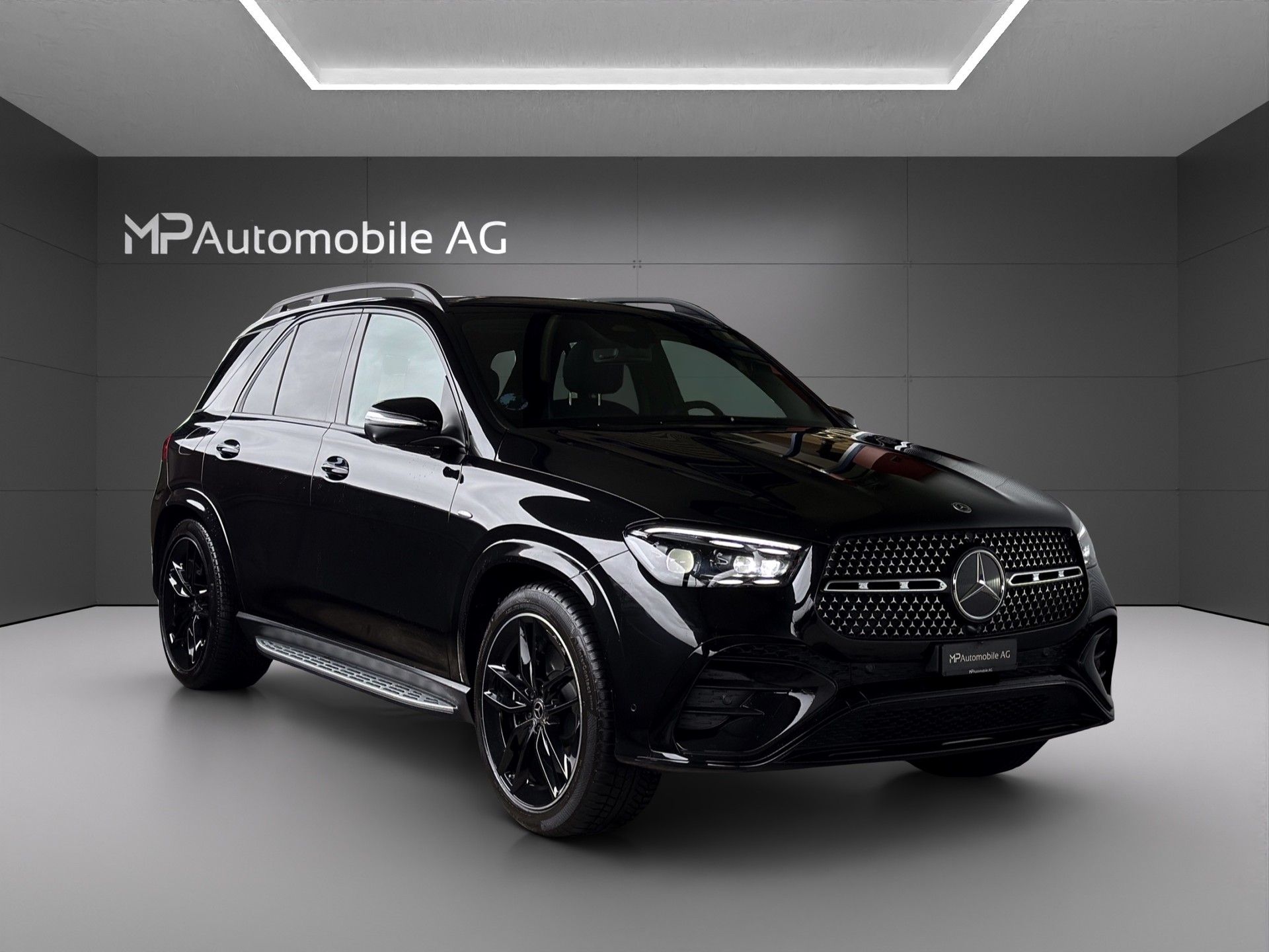 MERCEDES-BENZ GLE 400 e EQ Hybrid 4Matic 9G-Tronic EQ Star-showroom-element-1