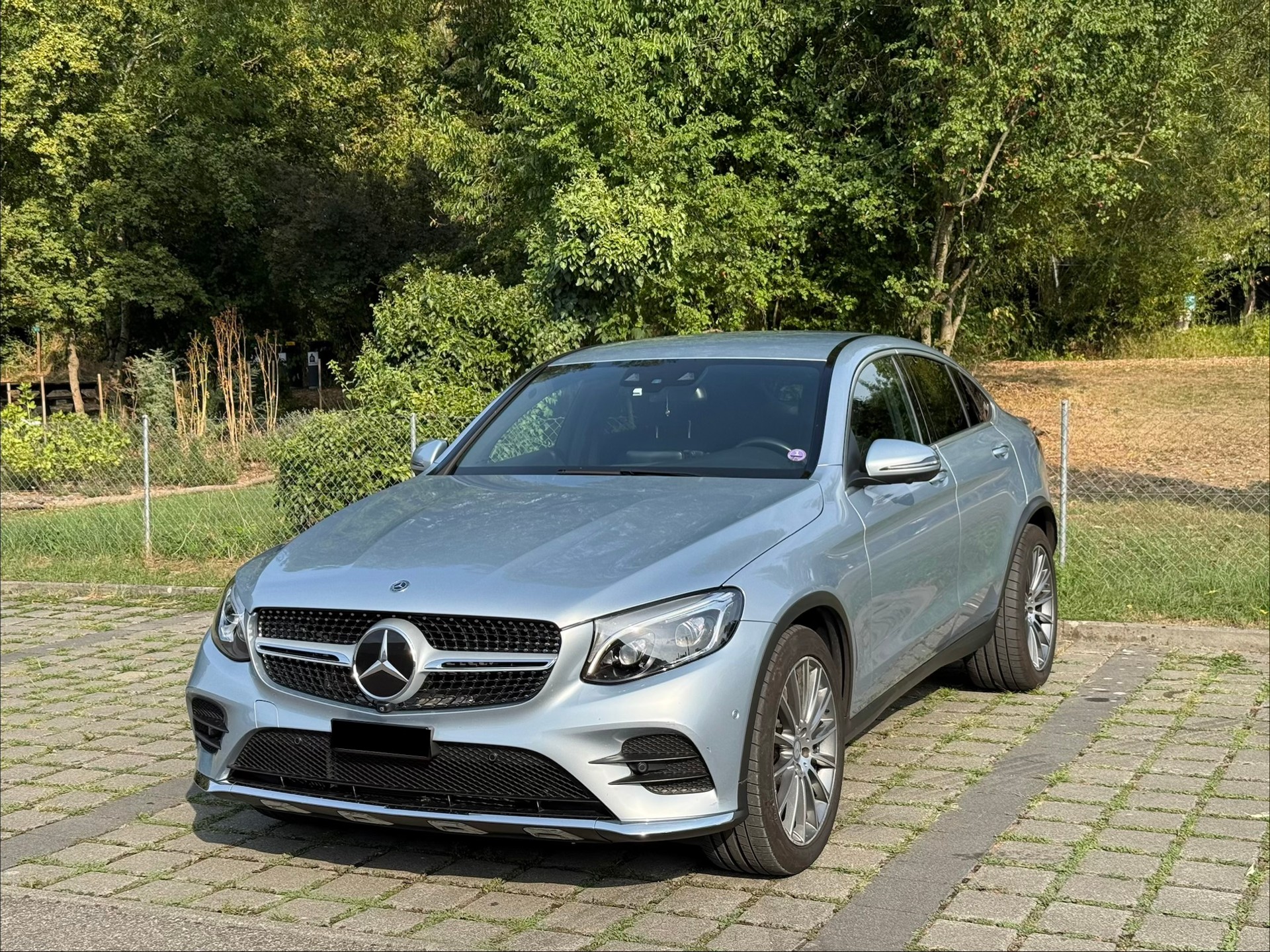 MERCEDES-BENZ GLC 250 AMG Line 4m