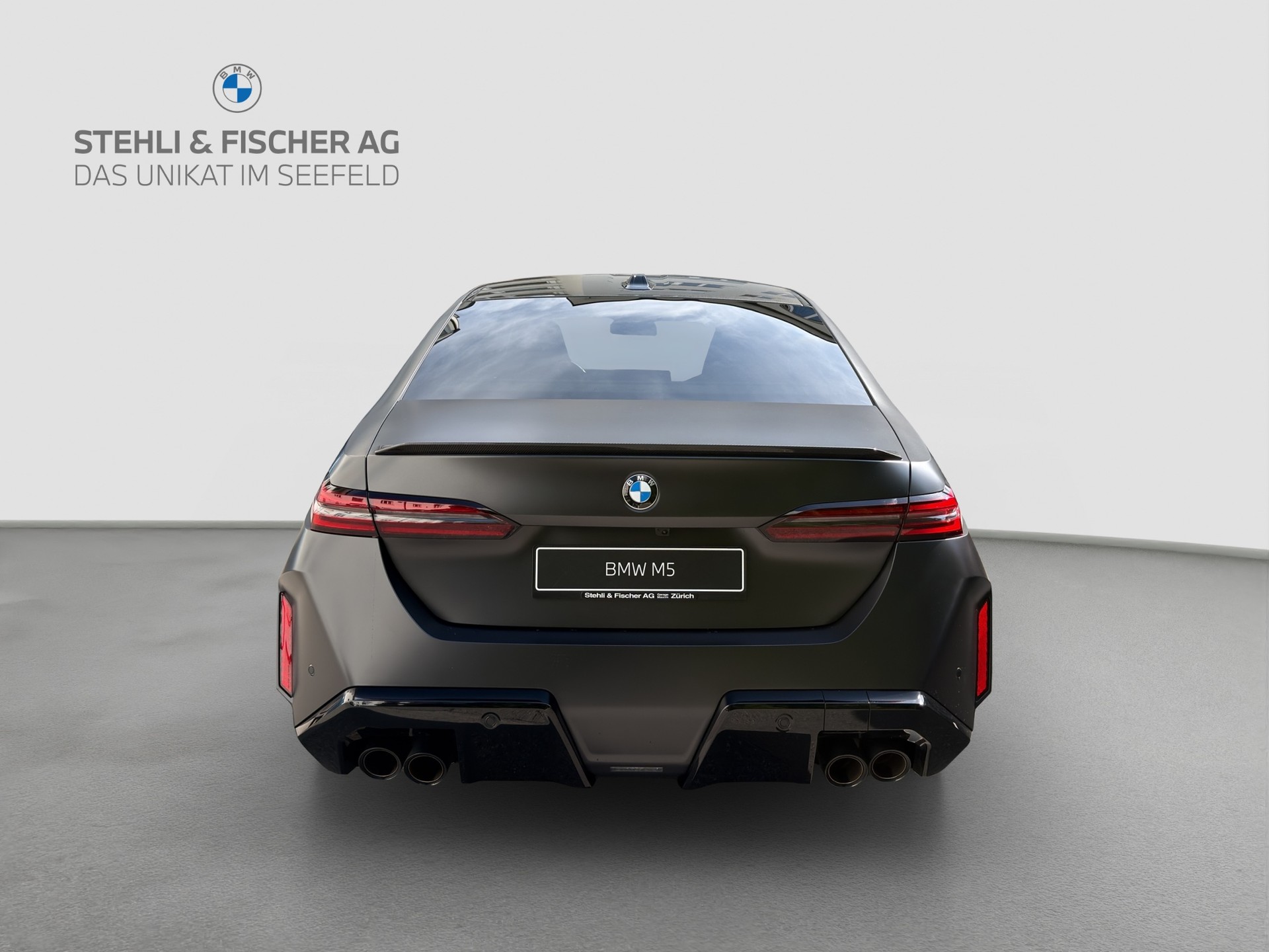 BMW M5 xDrive-showroom-element-3