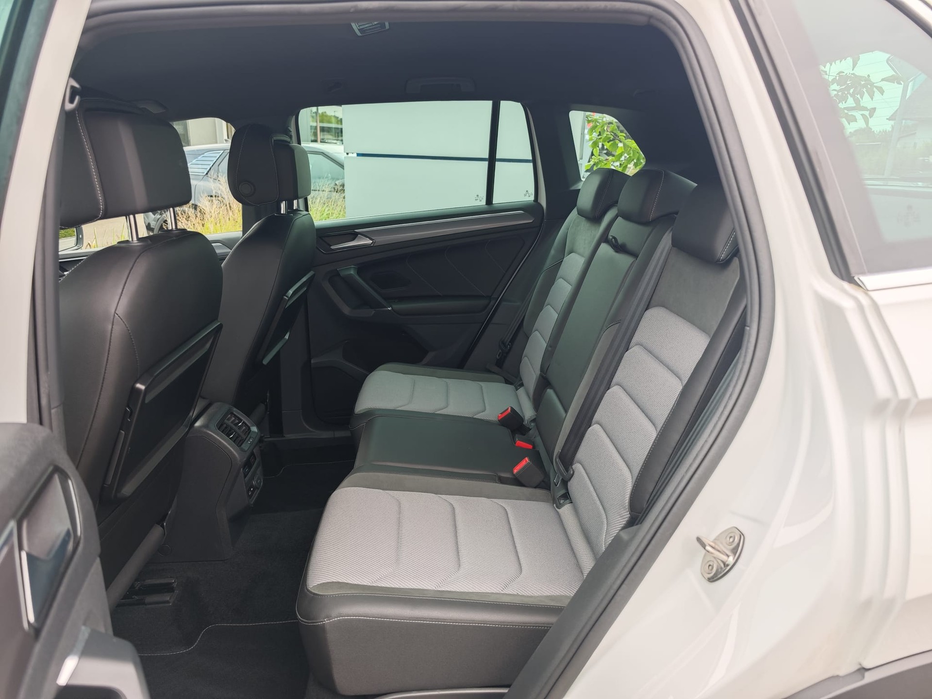 VW Tiguan 2.0TSI Highline 4Motion DSG-image-10