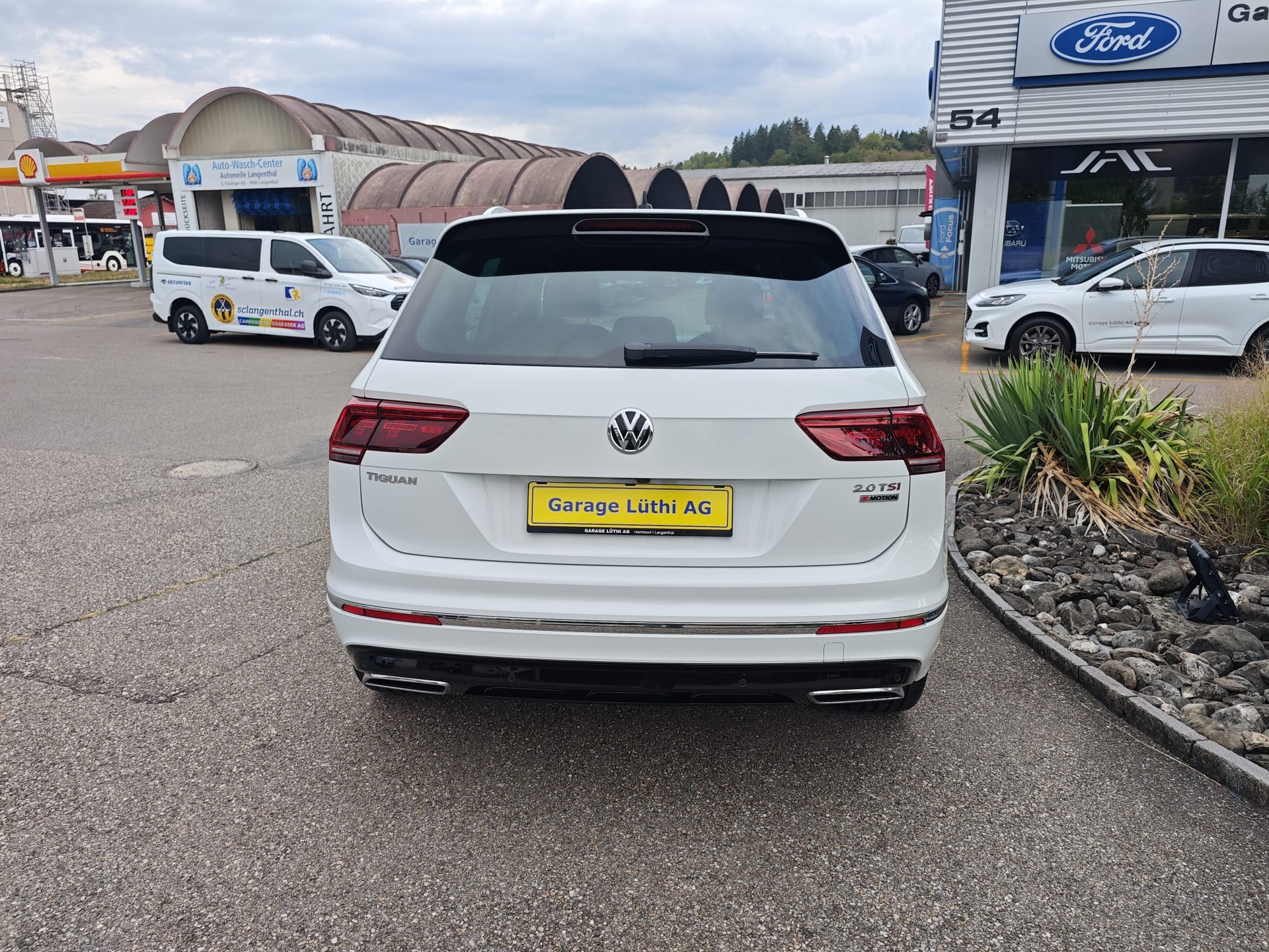VW Tiguan 2.0TSI Highline 4Motion DSG-image-3