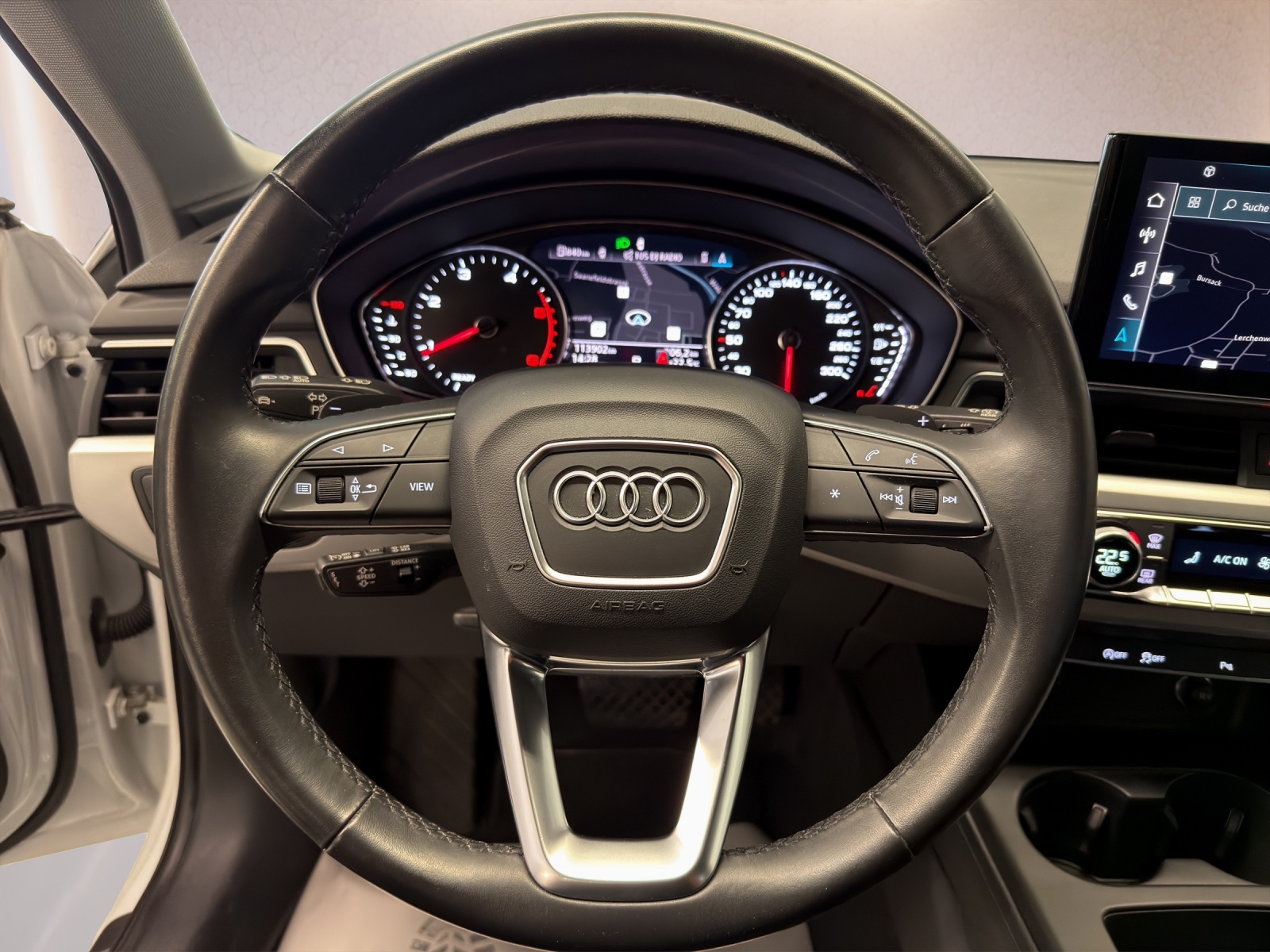 AUDI A4 Avant 35 TDI S-tronic-image-10