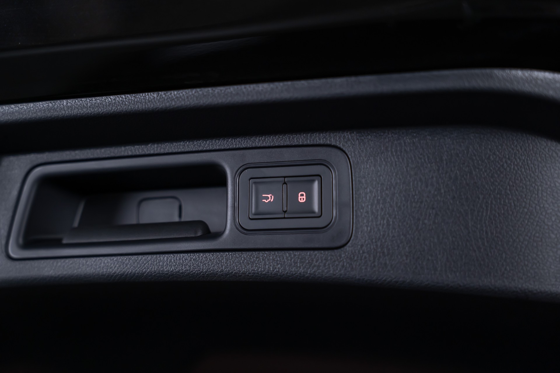 BYD Seal U DM-i Design AWD Seal U DM-i Design AWD / Panorama / Head-Up Display / 360 Kamera-image-44