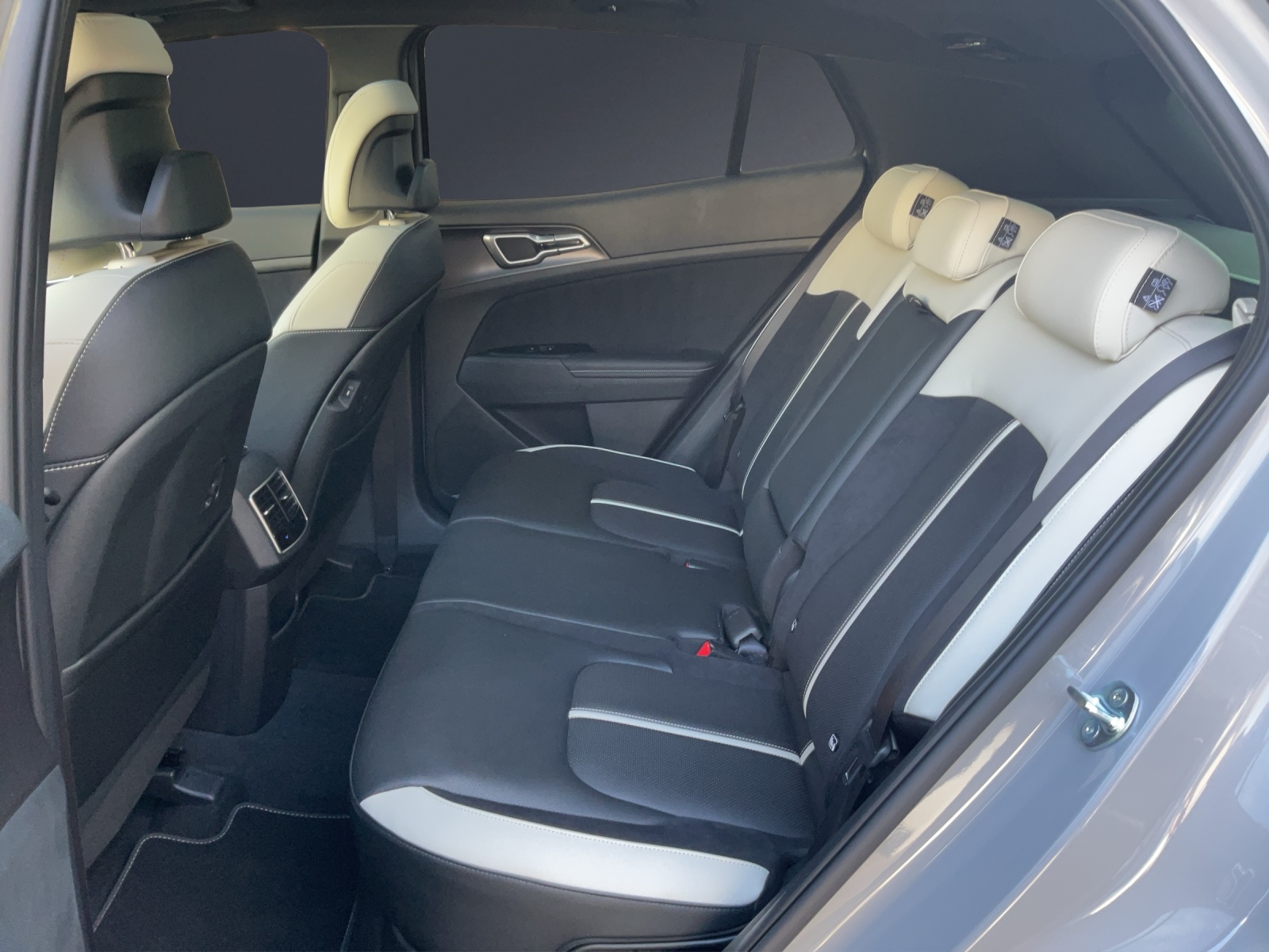 KIA Sportage 1.6T-GDi HEV GT-image-11