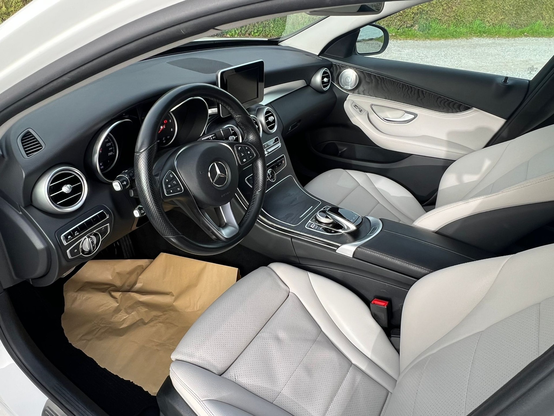 MERCEDES-BENZ C 250 BlueTEC Avantgarde 4Matic 7G-Tronic-image-9