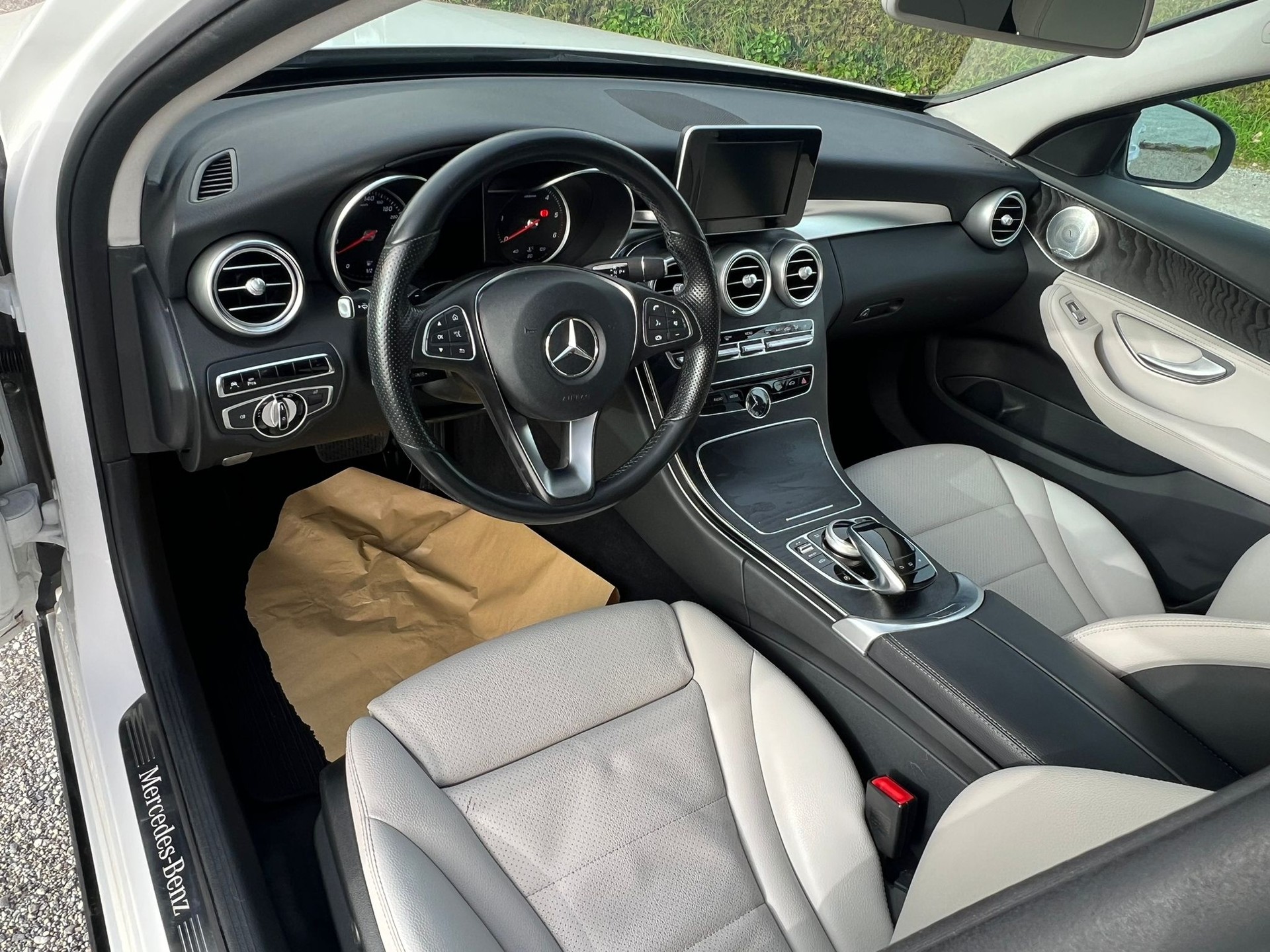 MERCEDES-BENZ C 250 BlueTEC Avantgarde 4Matic 7G-Tronic-image-10